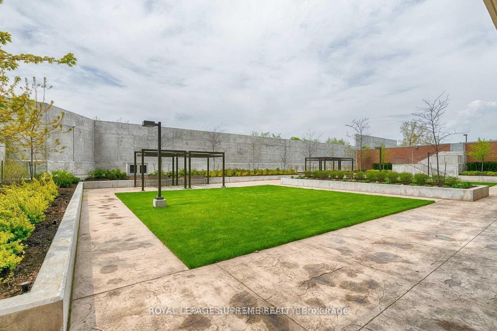 1420 Dupont Street 2102