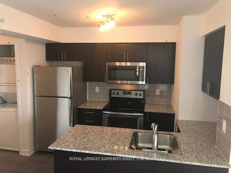 1420 Dupont Street 2102