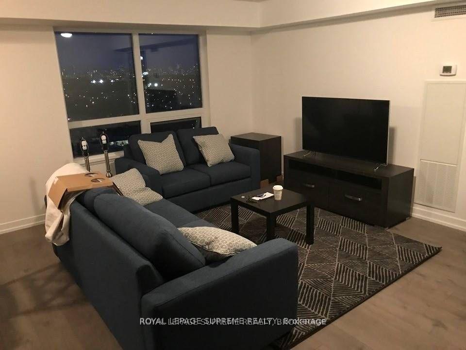 1420 Dupont Street 2102