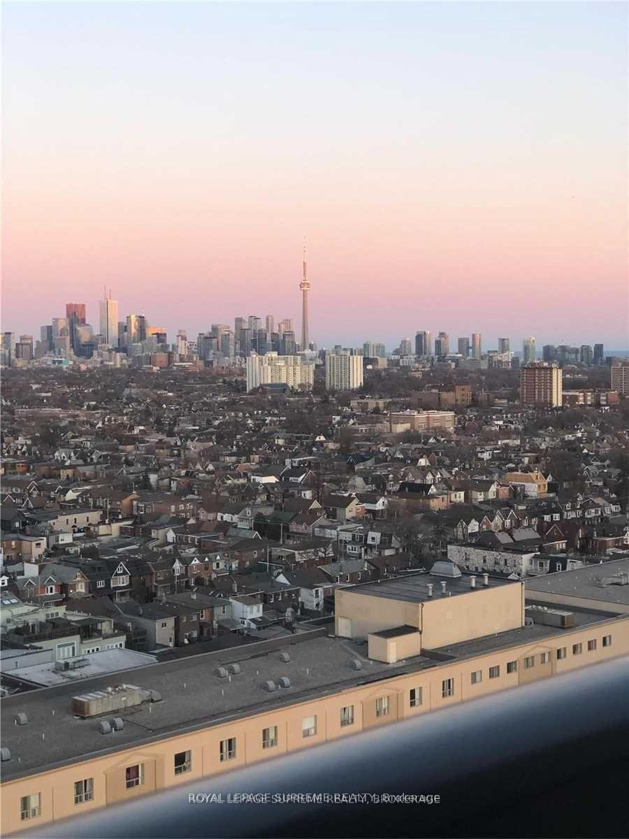 1420 Dupont Street 2102