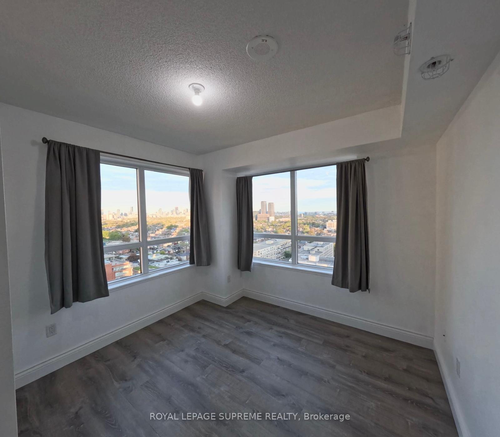 1420 Dupont Street 2102