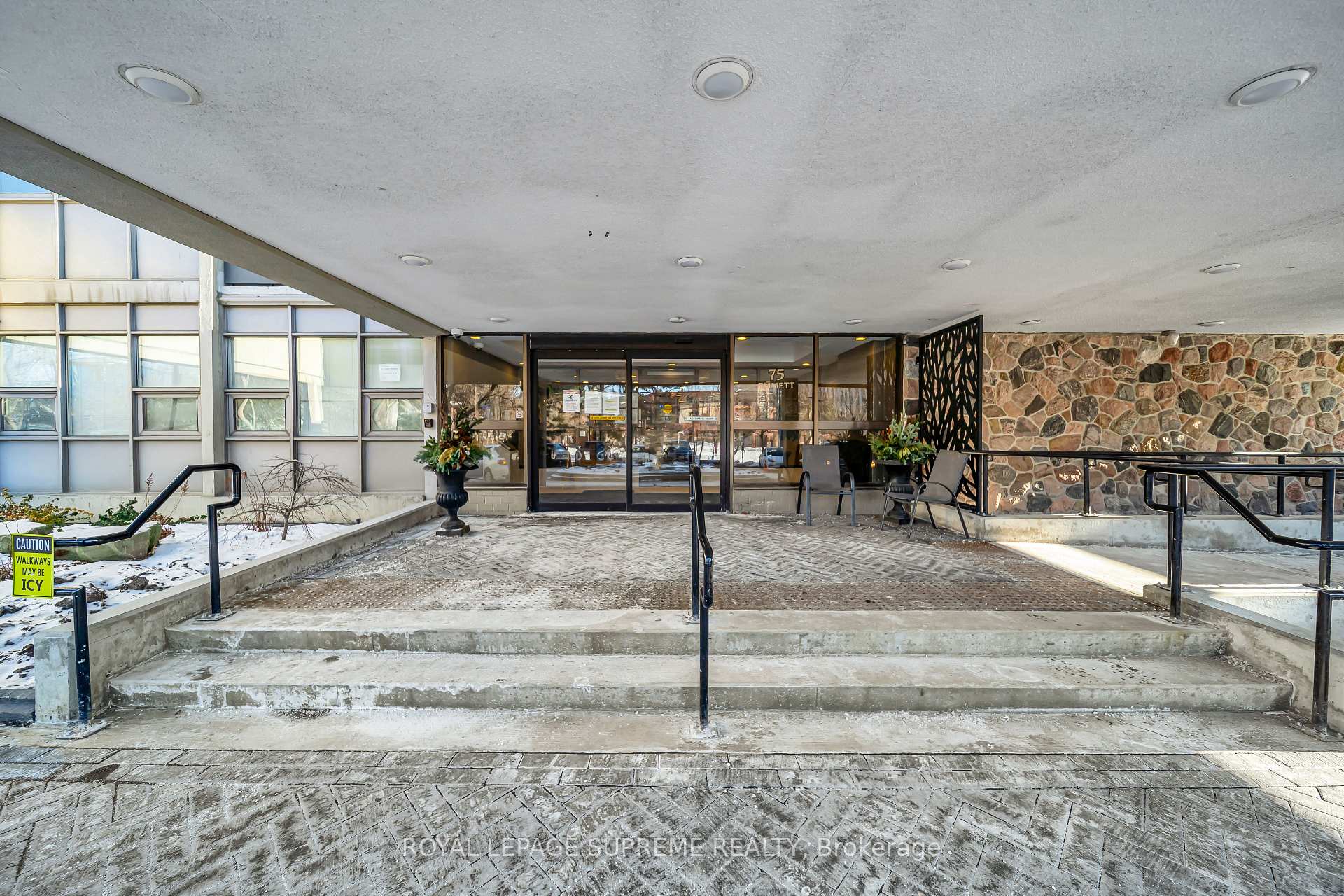 75 Emmett Avenue 910