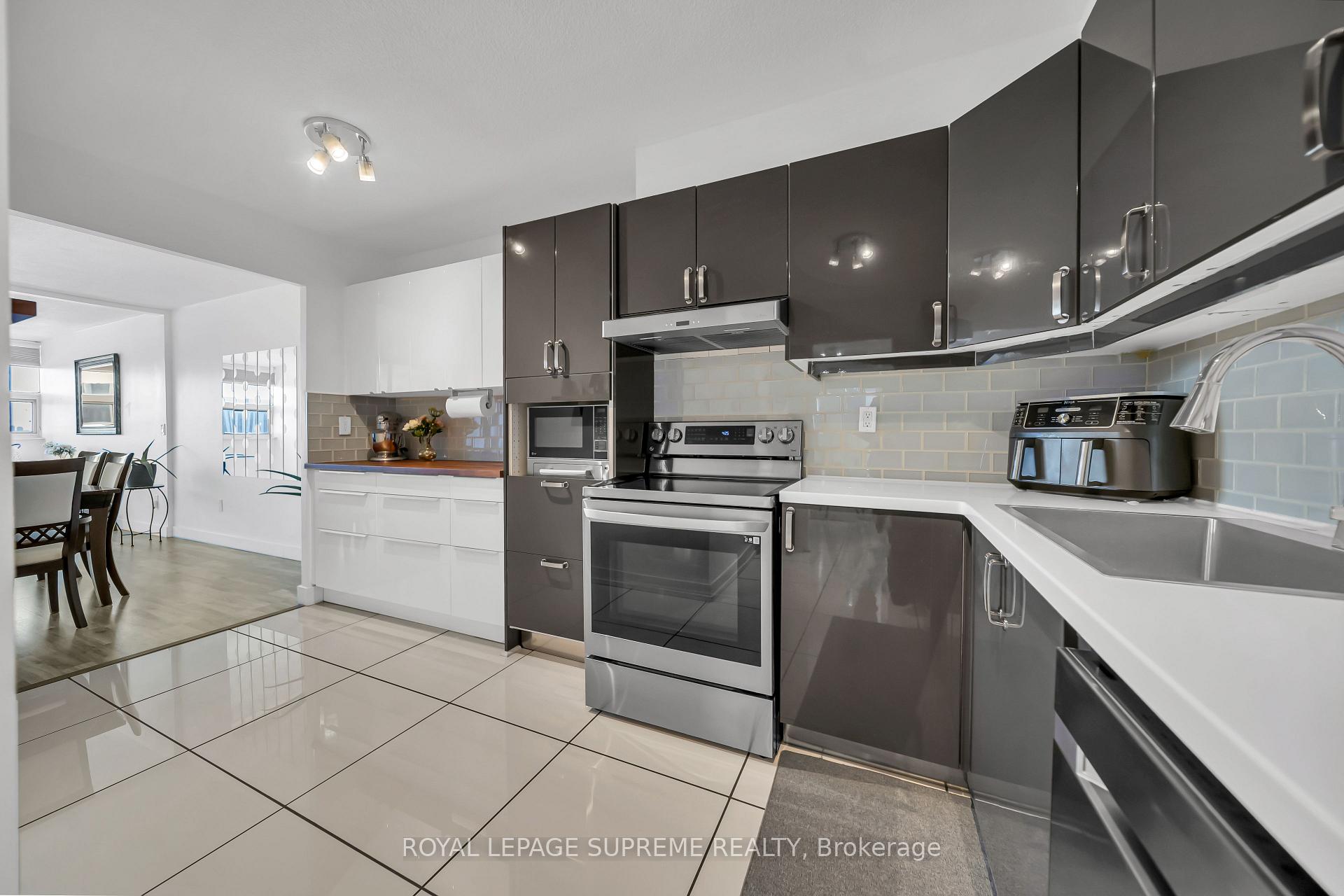 75 Emmett Avenue 910