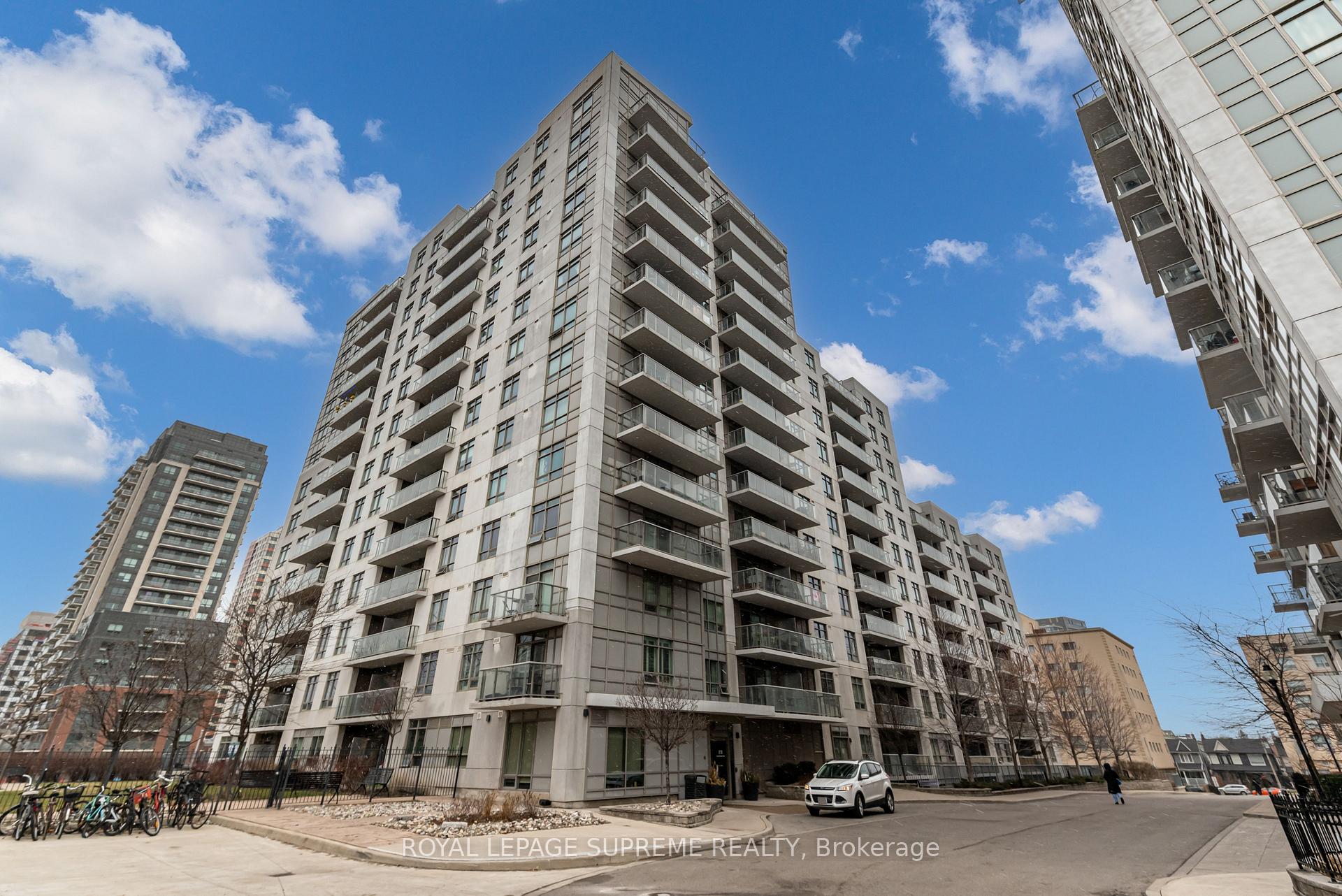 816 Lansdowne Avenue 805