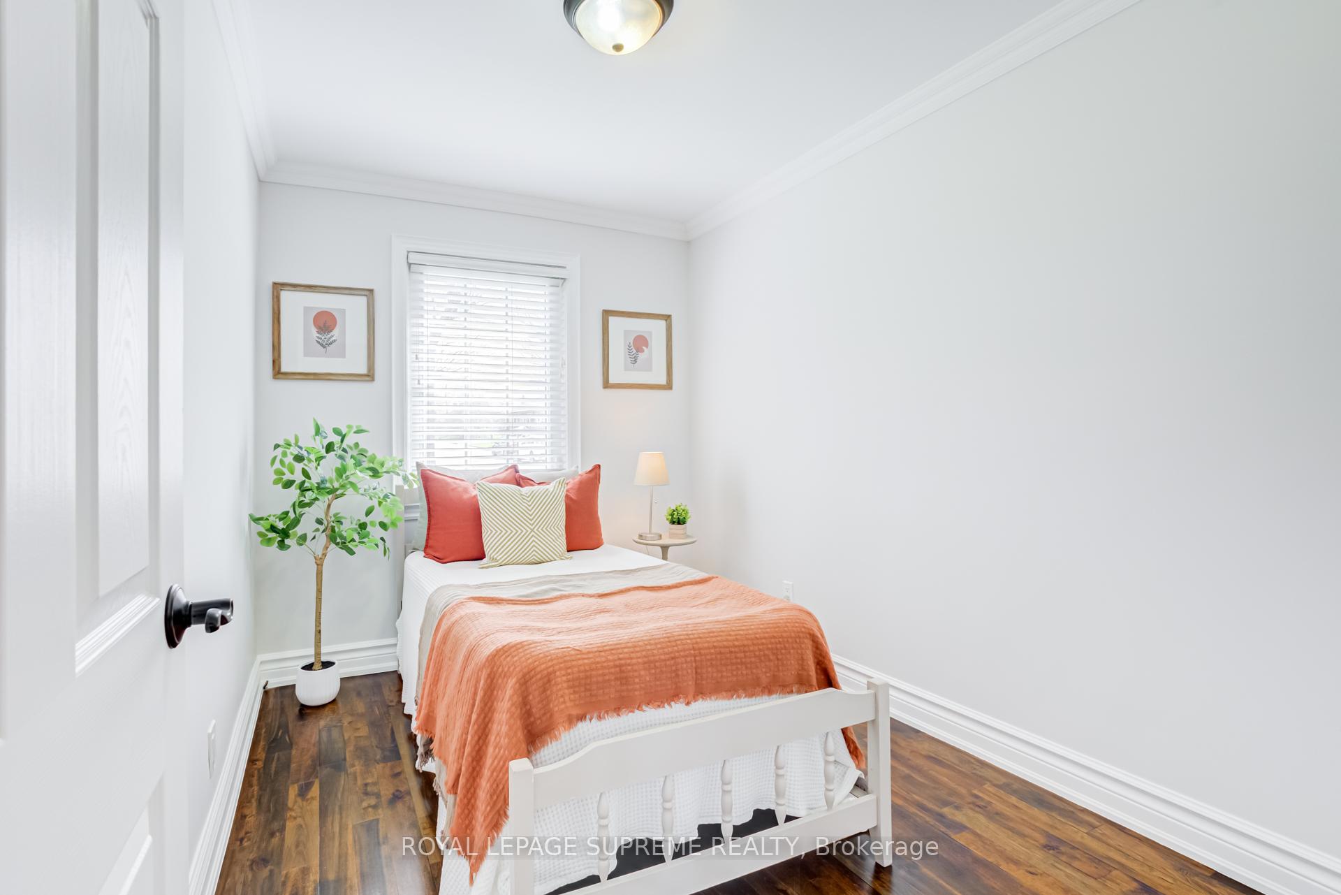18 Fairweather Road