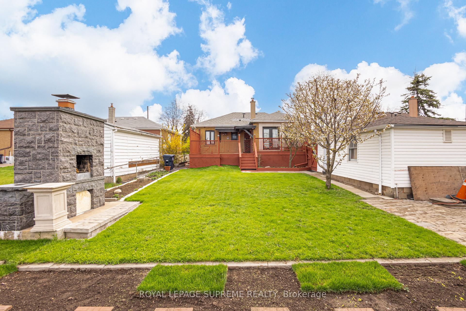 18 Fairweather Road