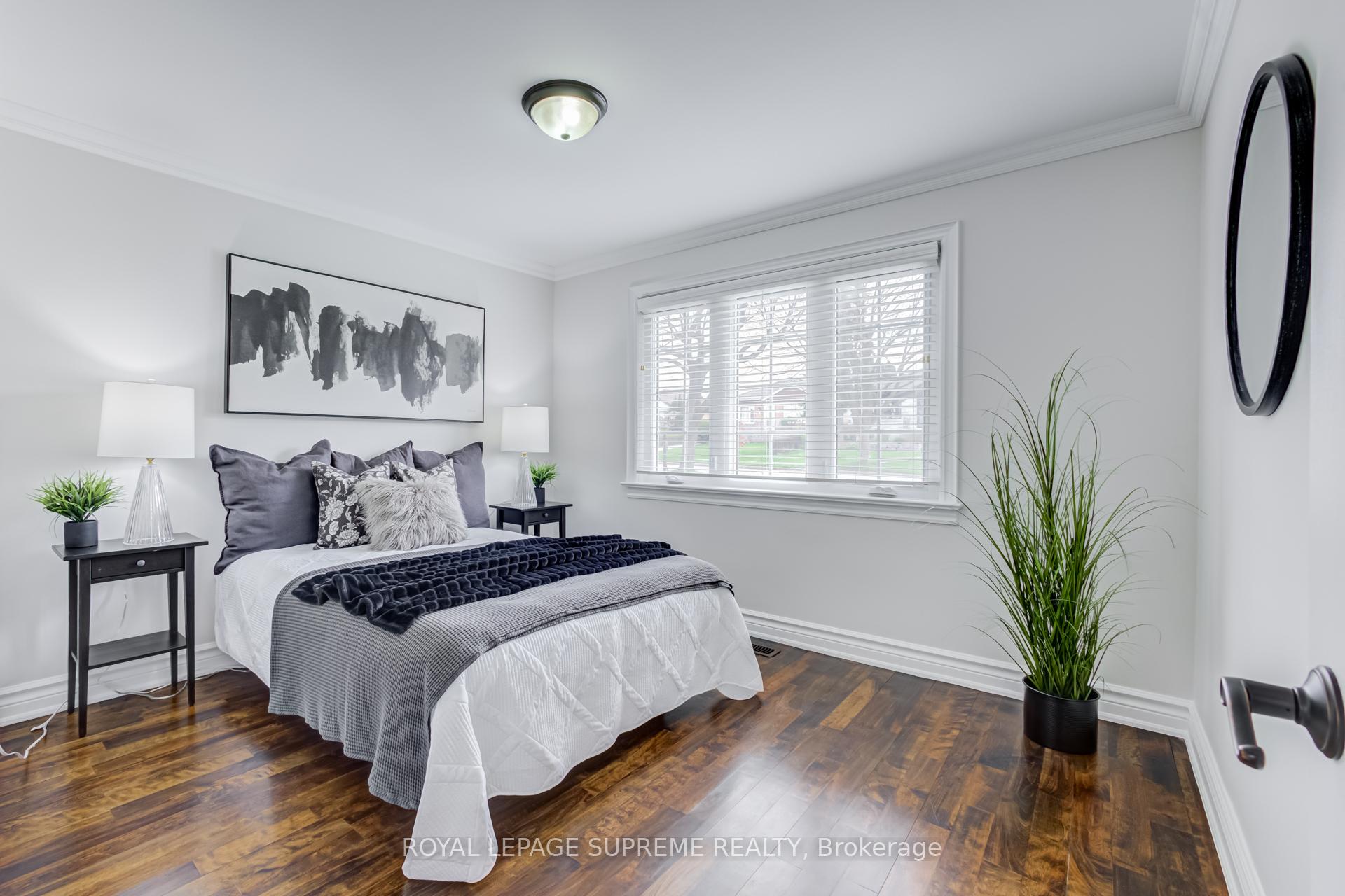 18 Fairweather Road