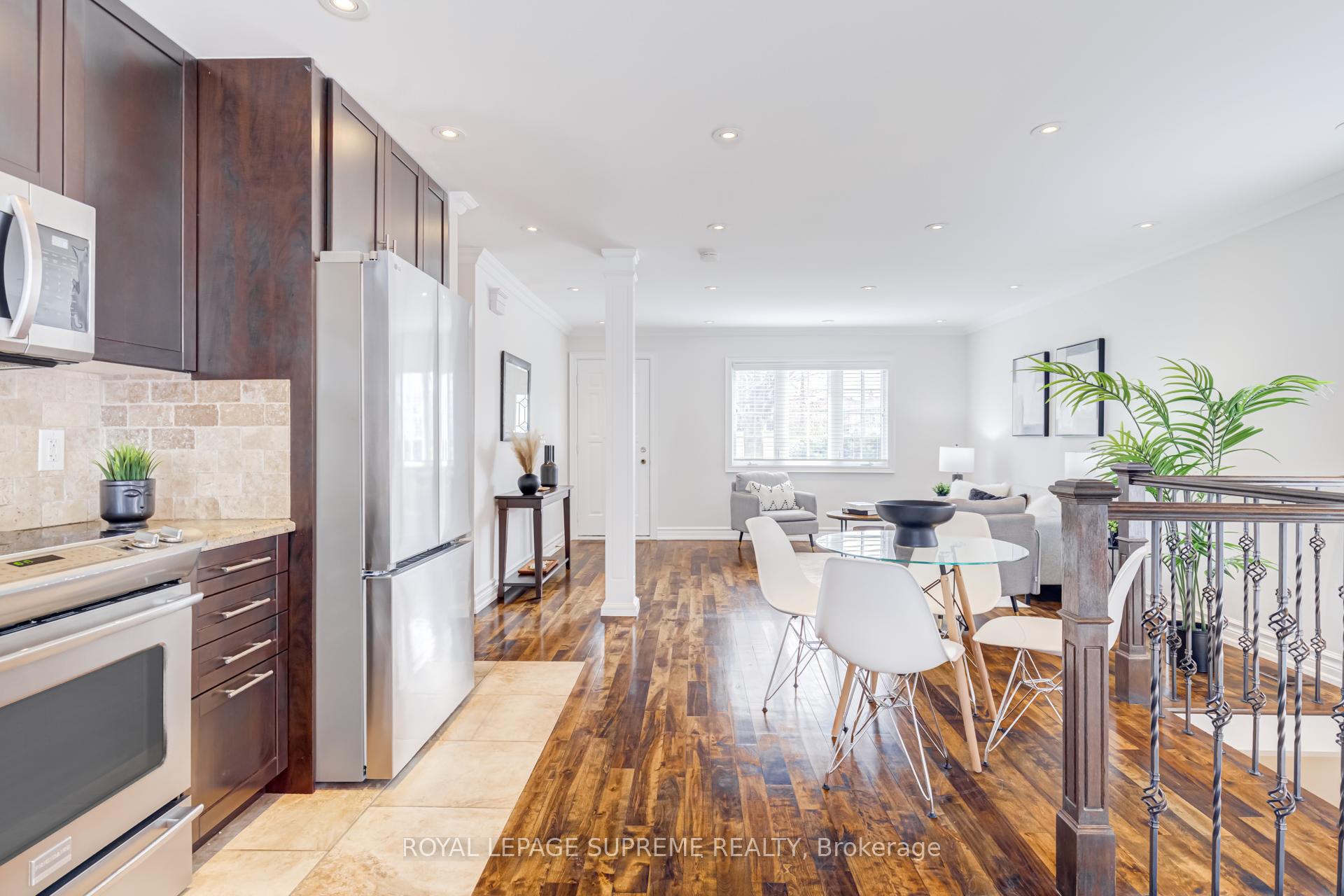 18 Fairweather Road