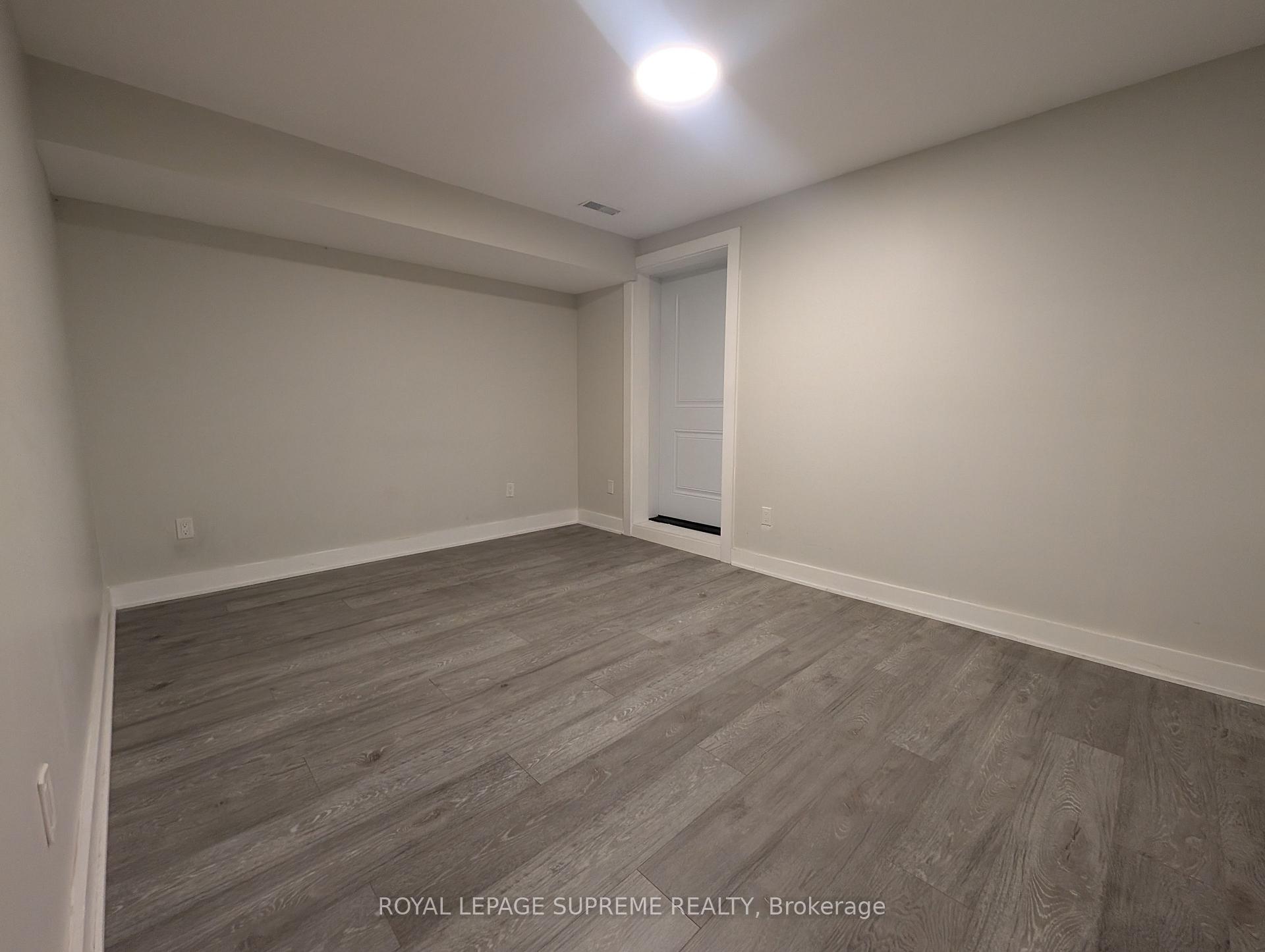 2132 Dundas Street Lower