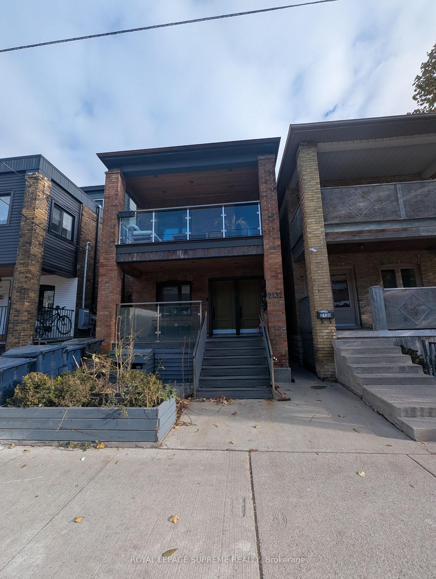 2132 Dundas Street Lower