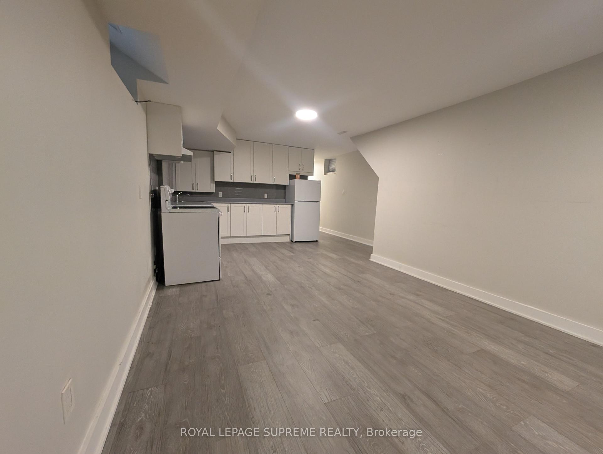 2132 Dundas Street Lower