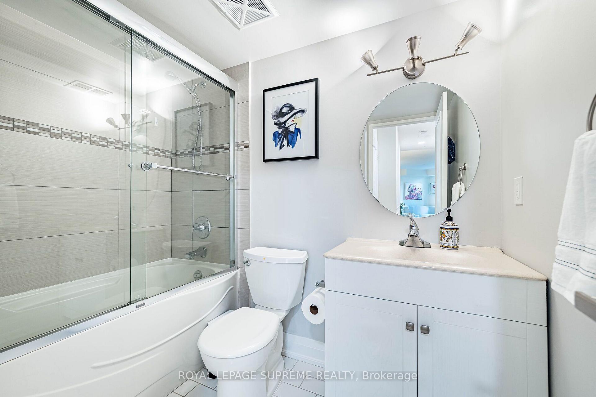 3559 Eglinton Avenue W 409