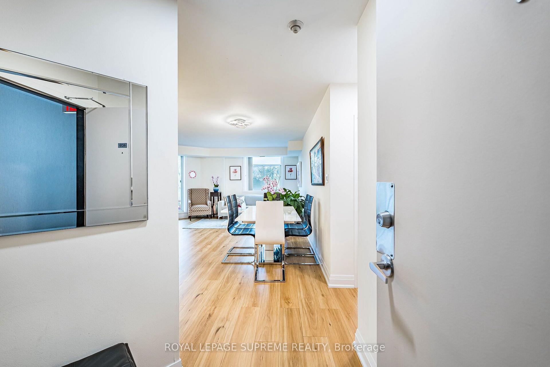 3559 Eglinton Avenue W 409