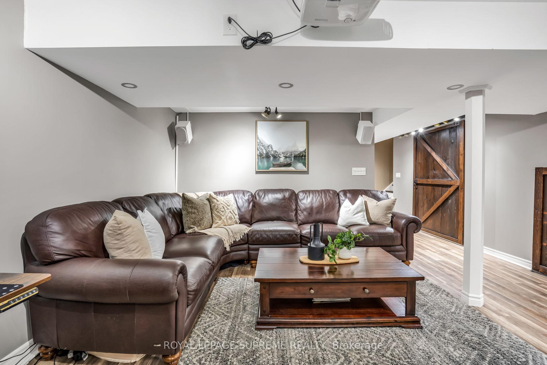 1063 Barclay Circle