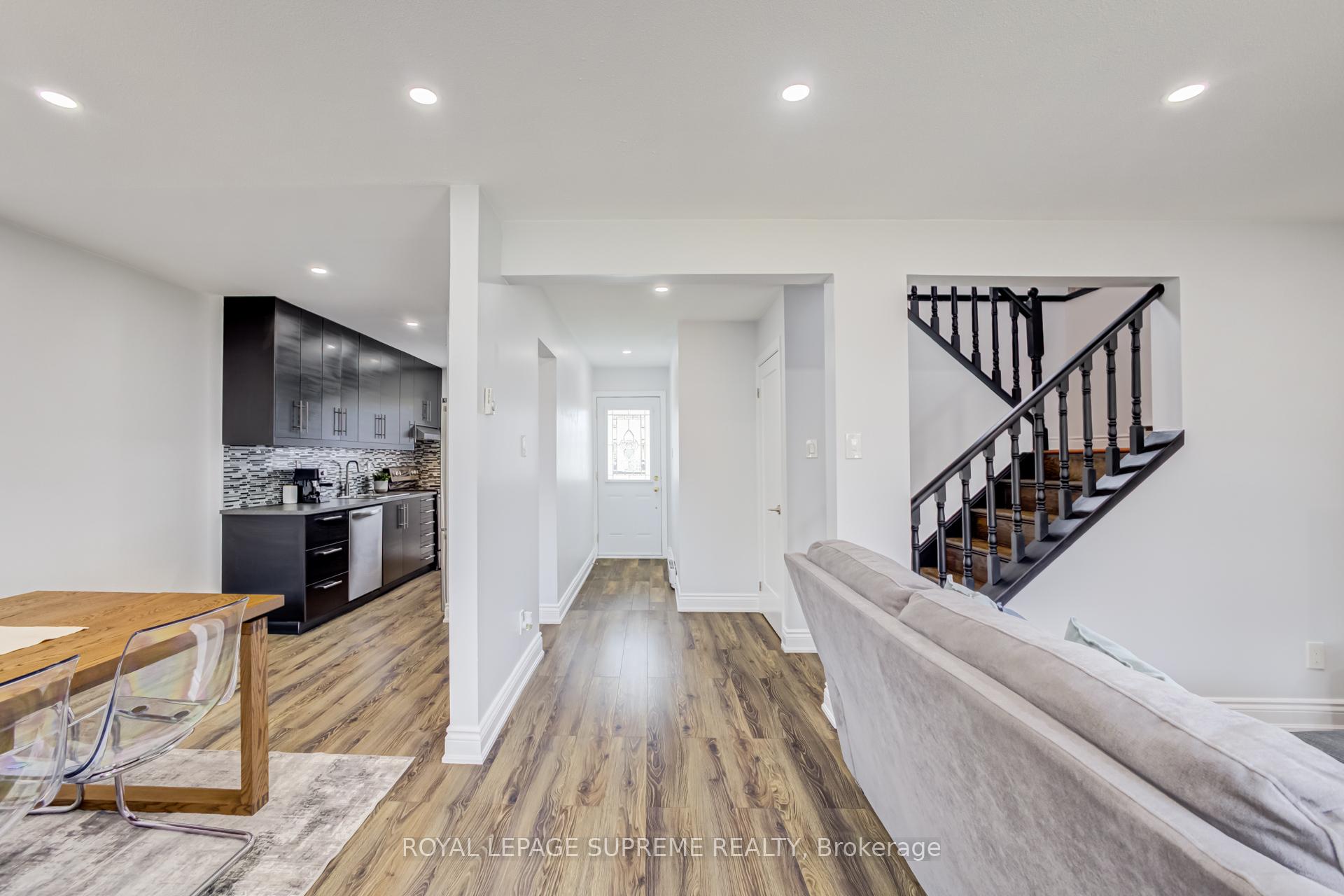 18 Juliette Square