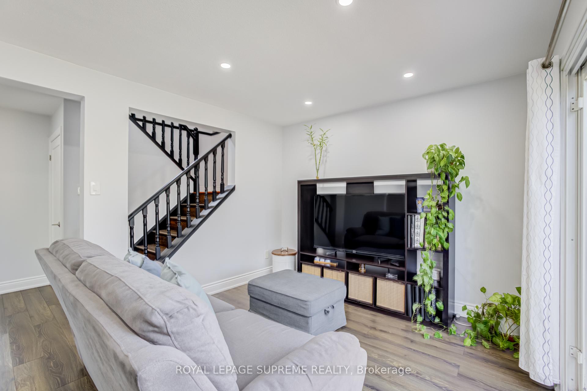 18 Juliette Square
