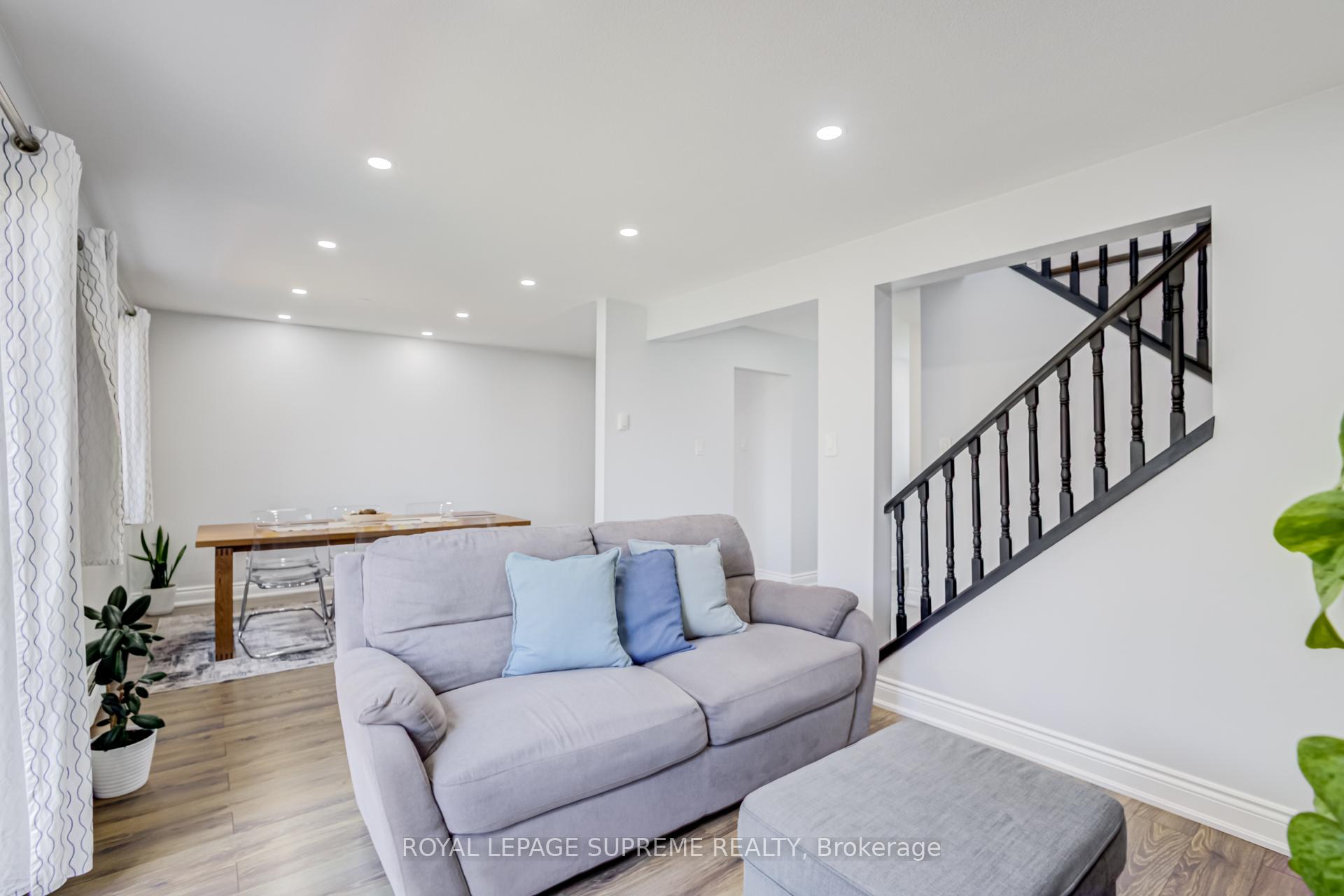 18 Juliette Square