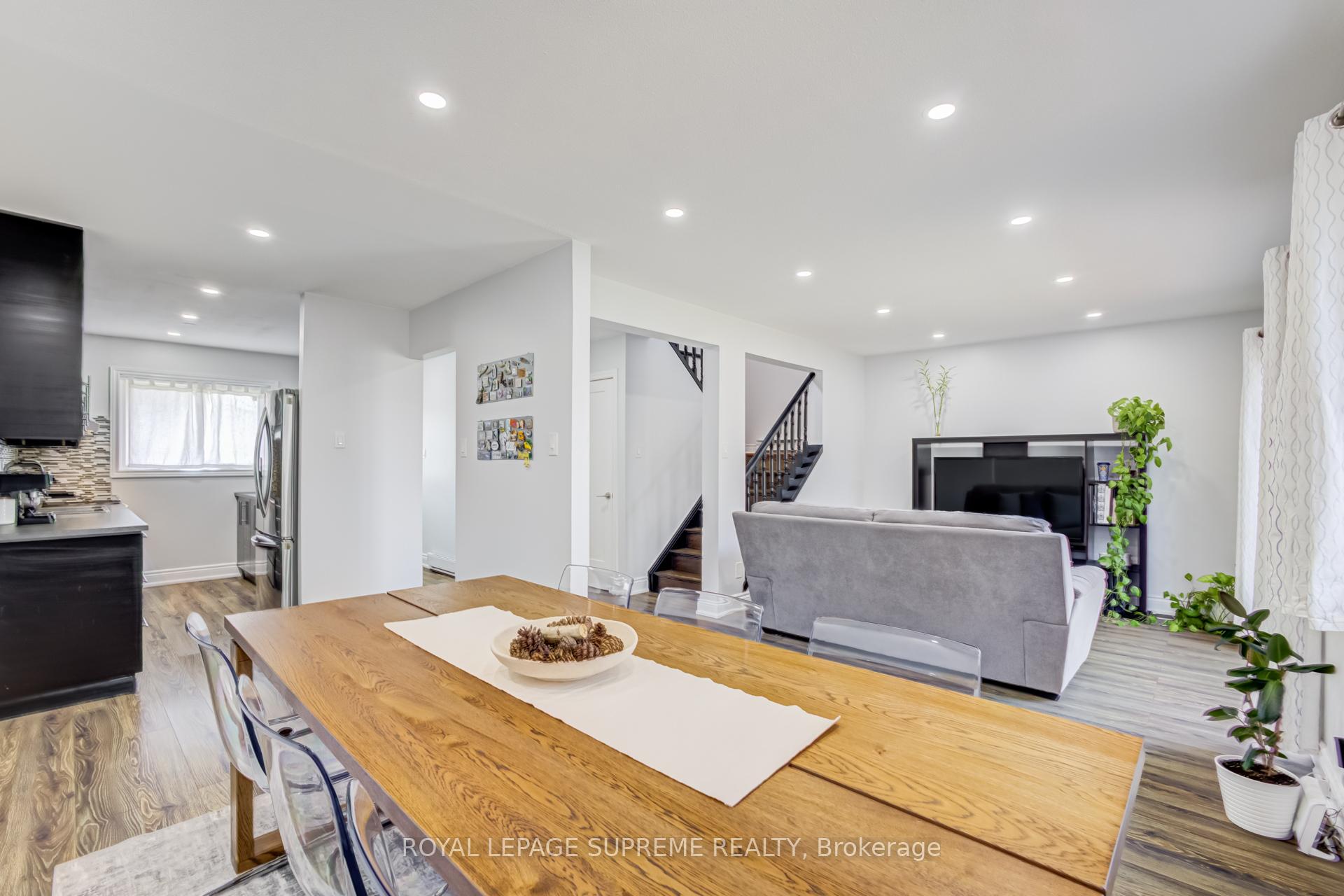 18 Juliette Square