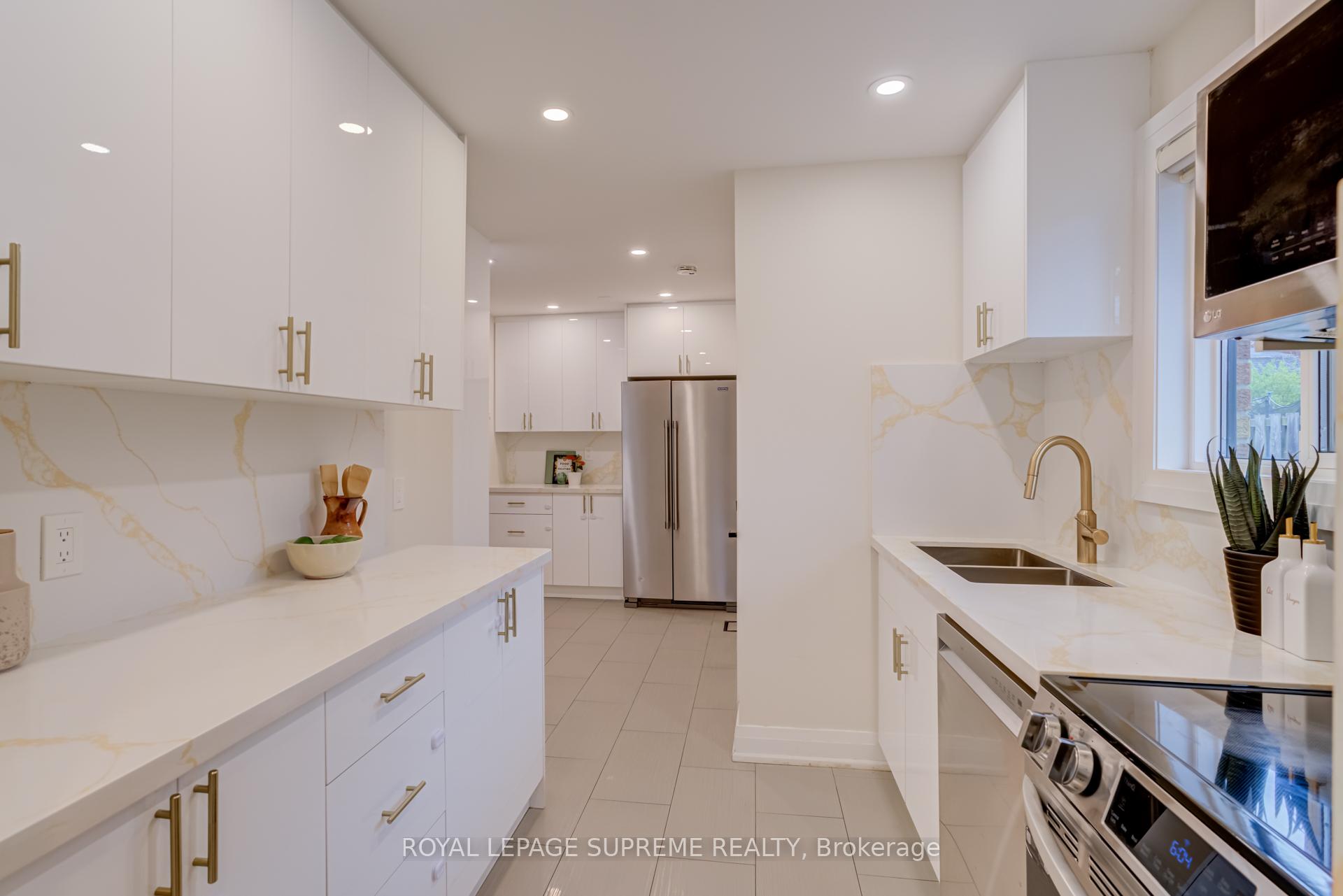 143 Voltarie Crescent