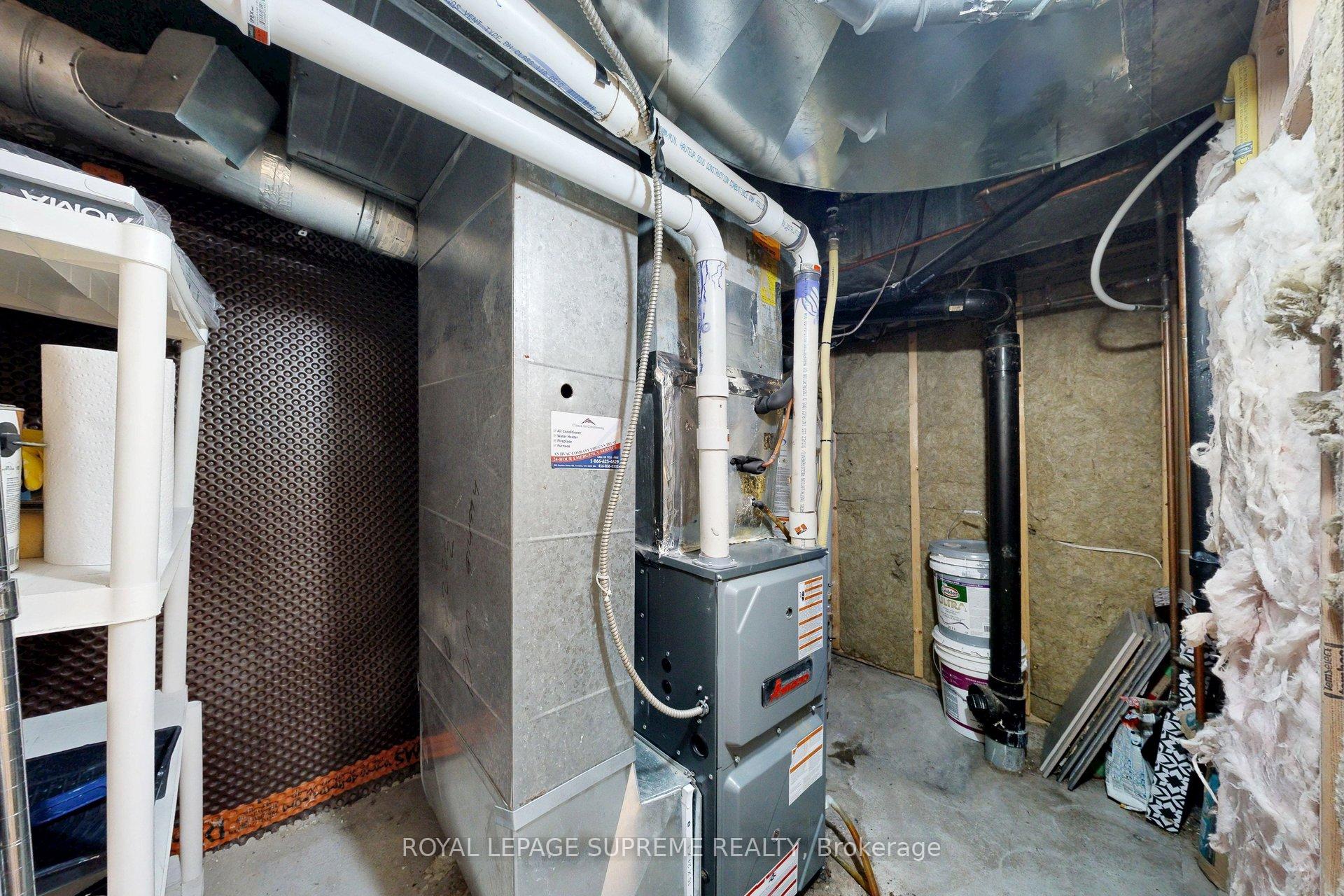 119 Essex Street W