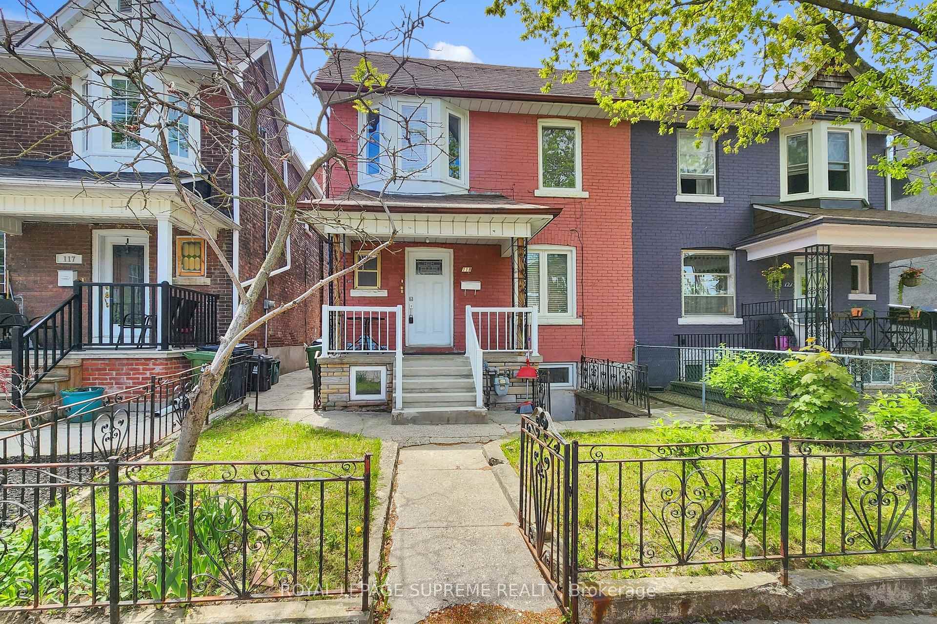119 Essex Street W