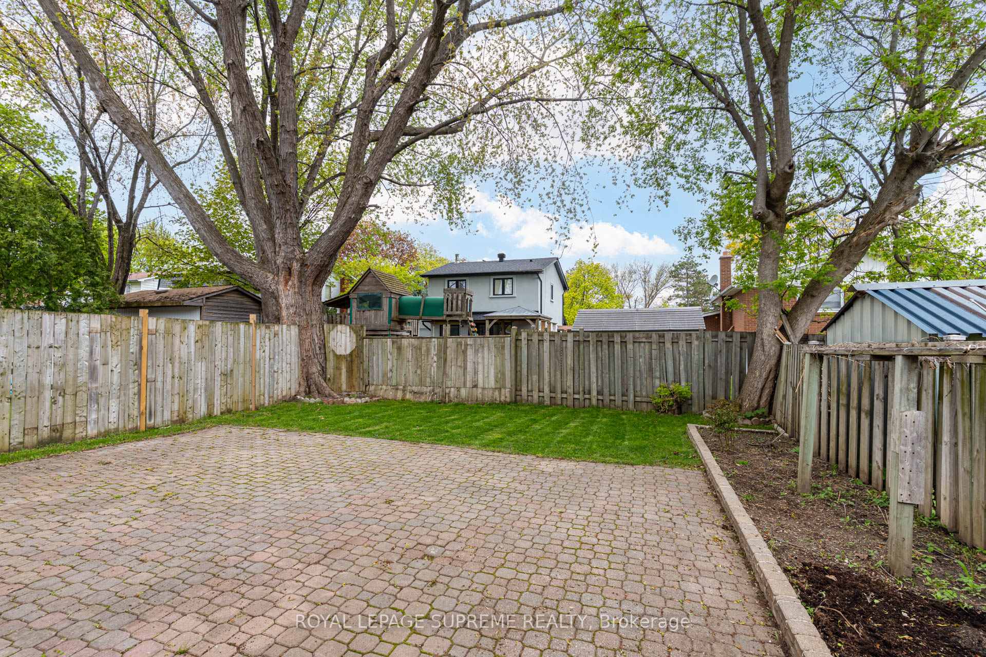 143 Voltarie Crescent