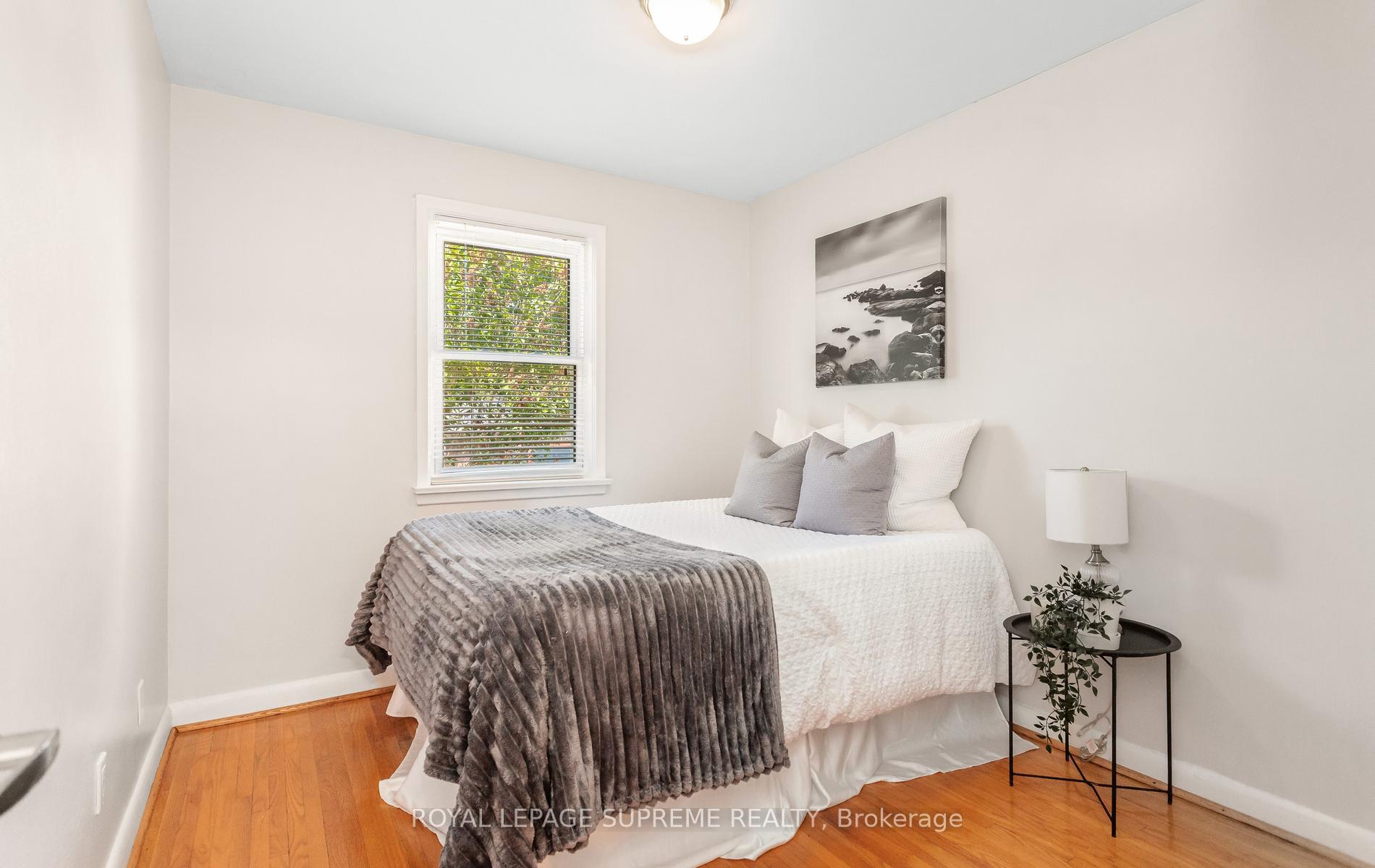 16 East Drive E