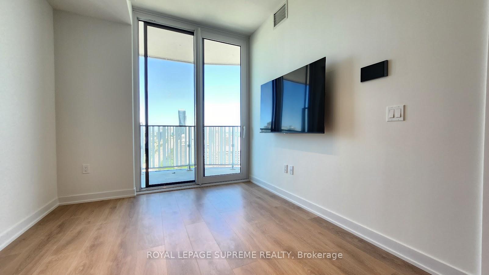1 Fairview Road E 2705