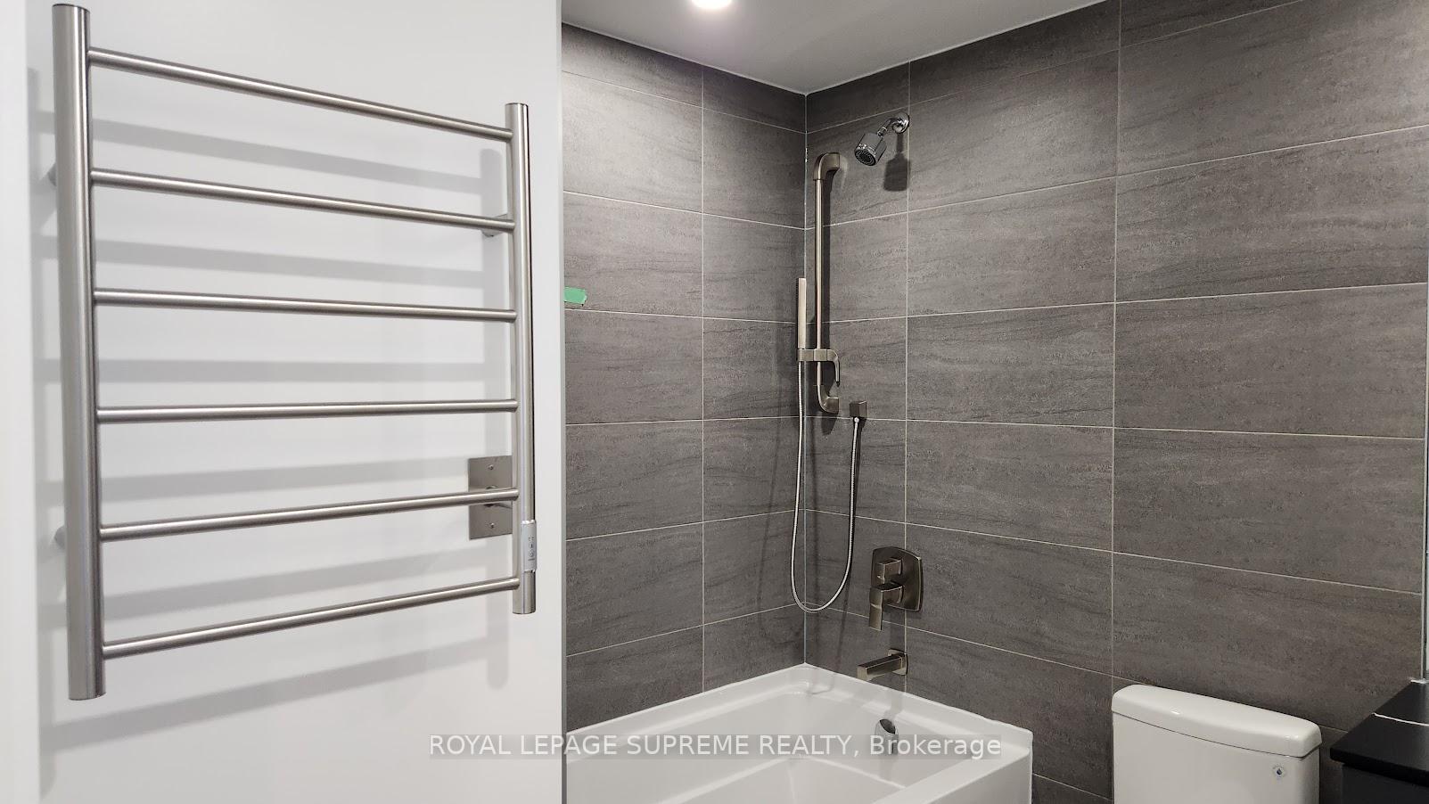 1 Fairview Road E 2705