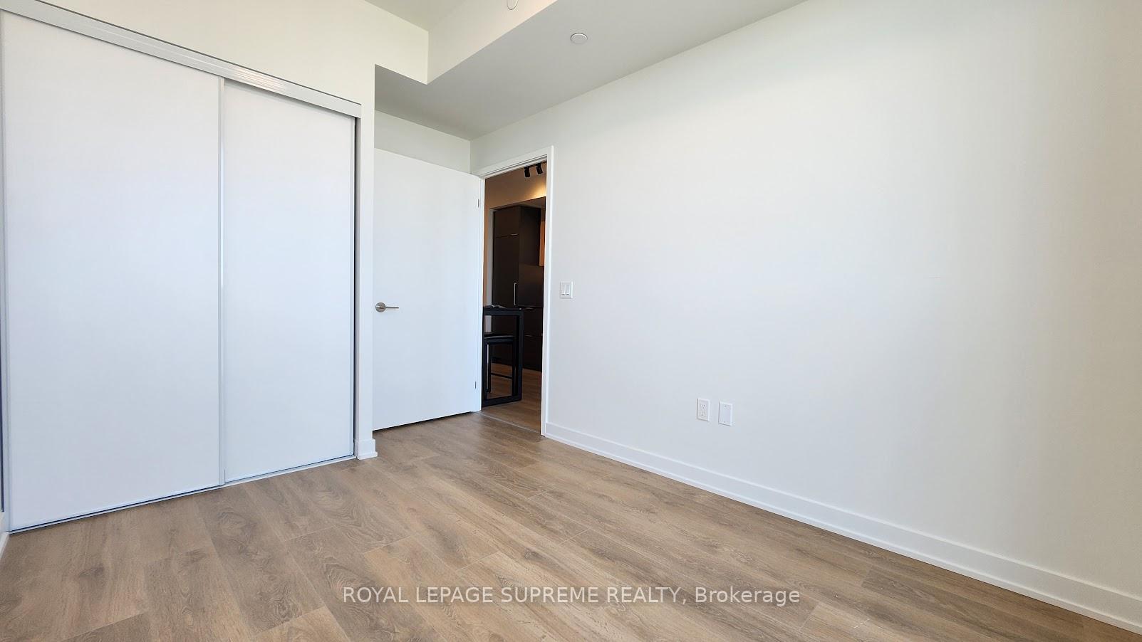 1 Fairview Road E 2705