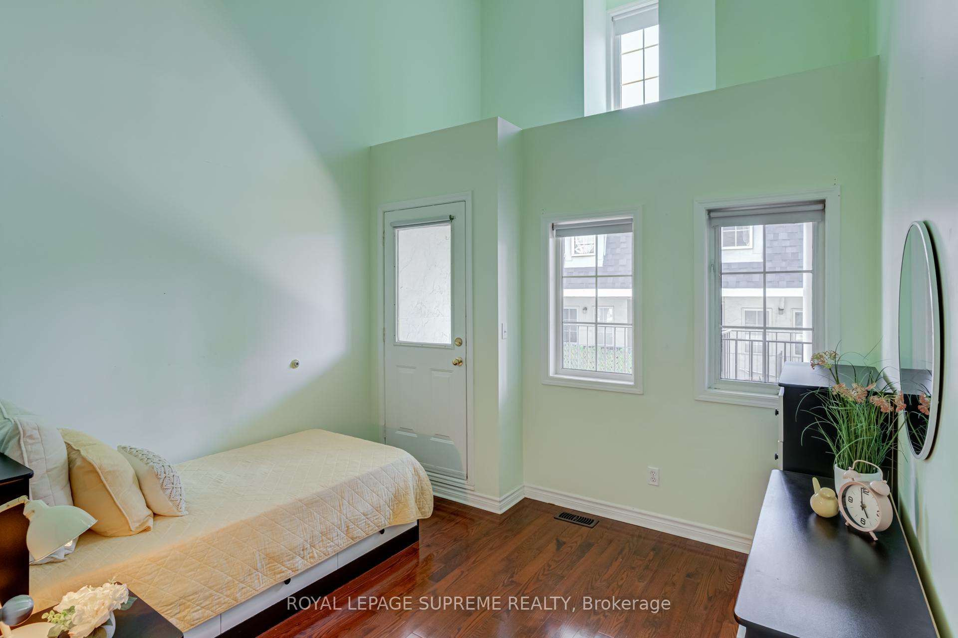 64 Sidney Belsey Crescent 307