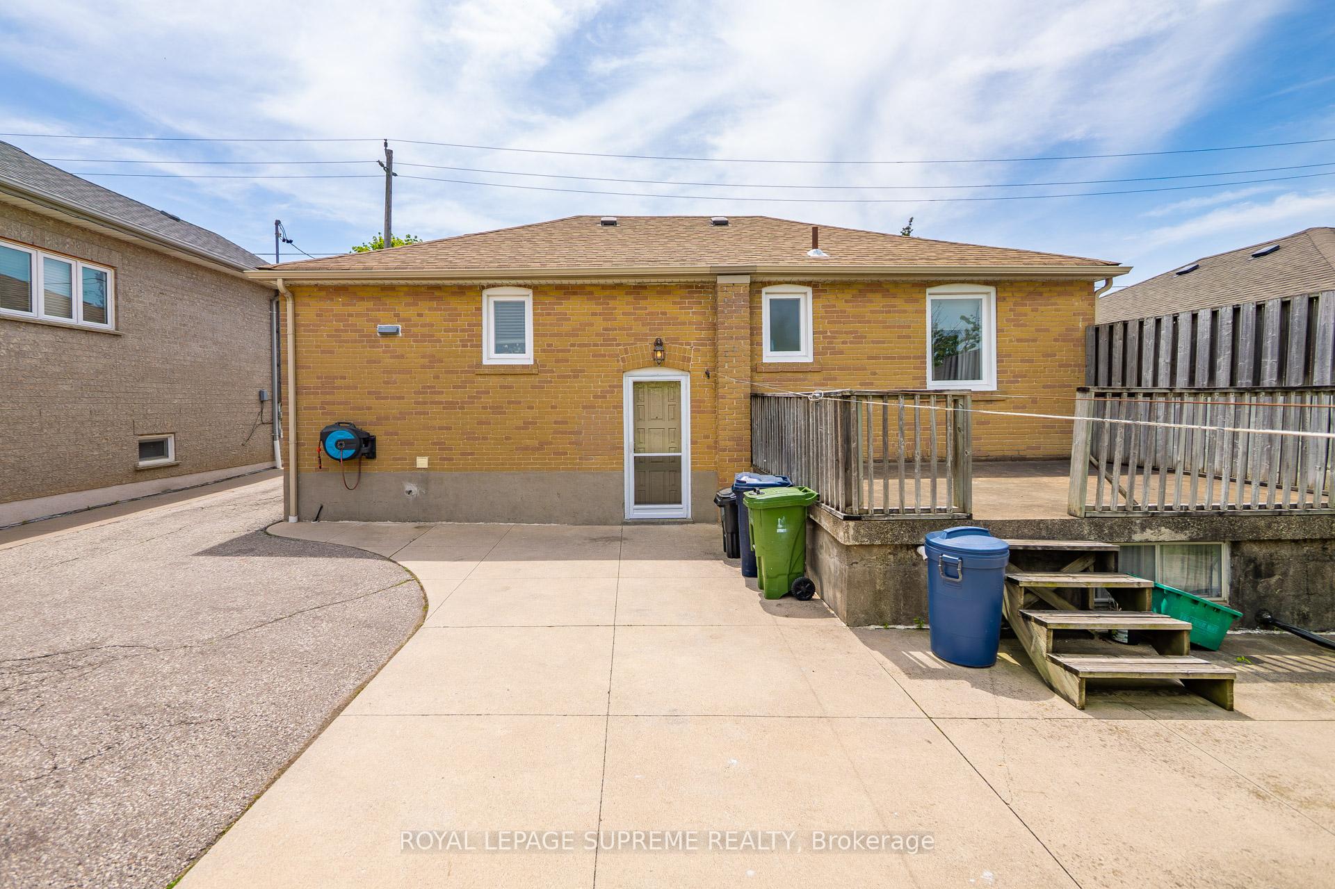 376 Rustic Road