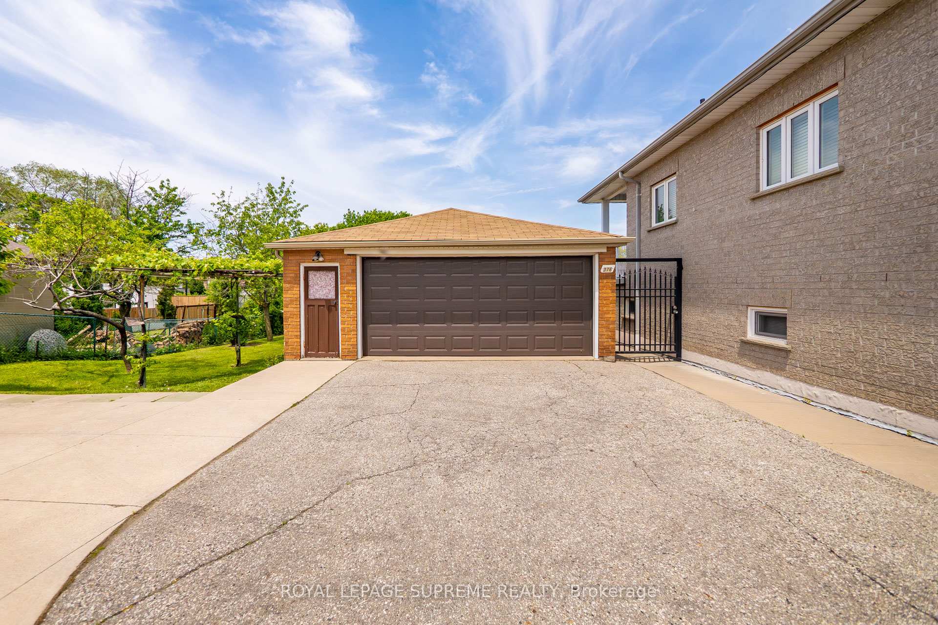 376 Rustic Road