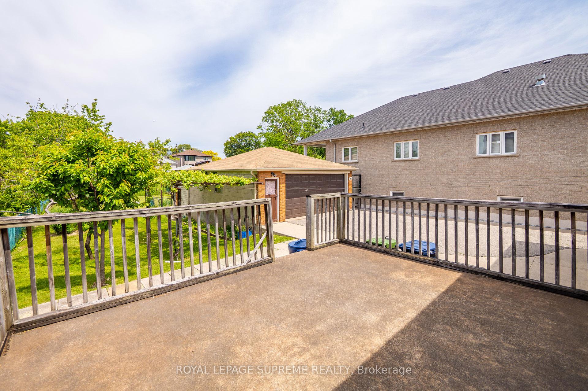 376 Rustic Road