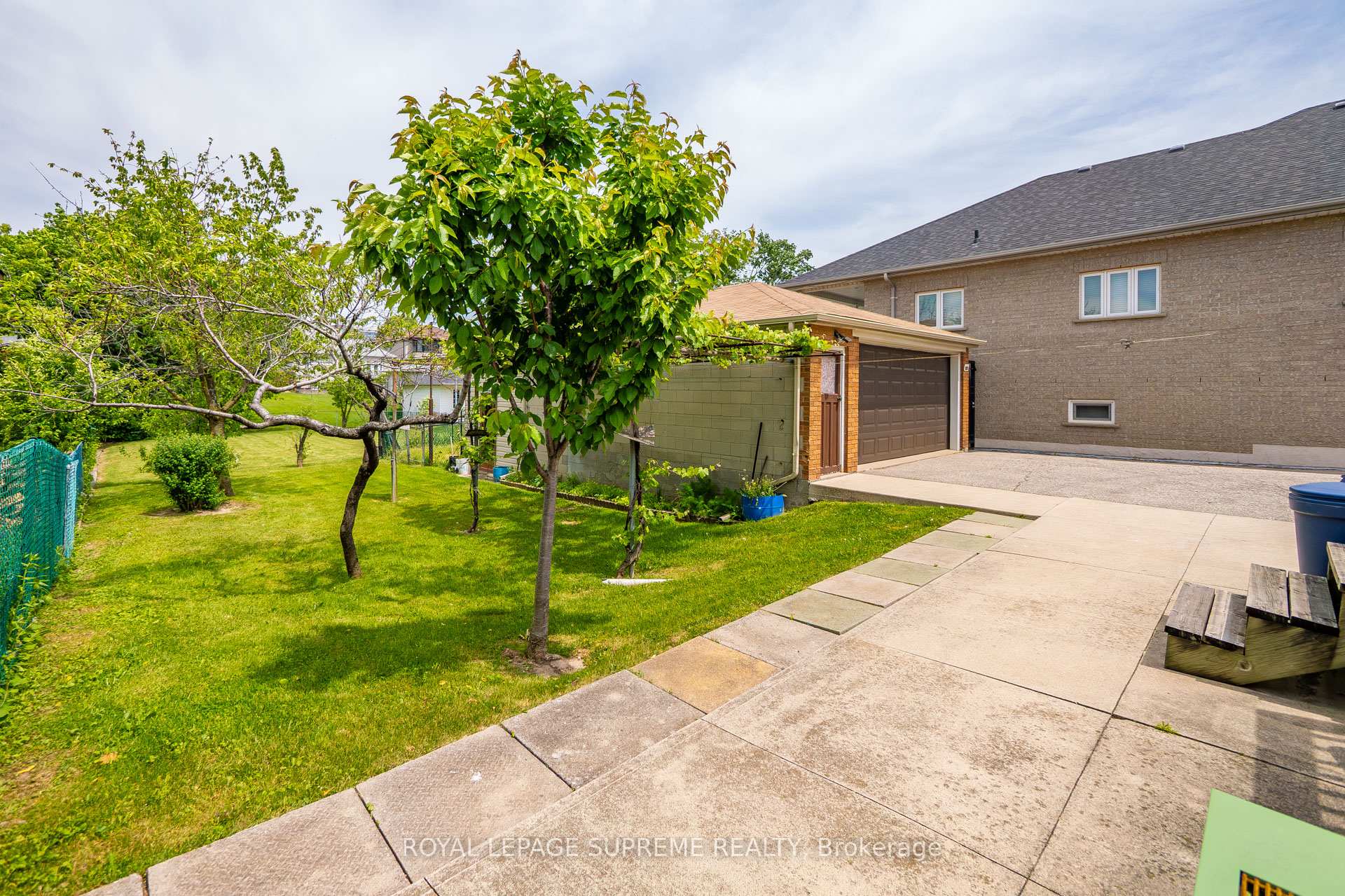 376 Rustic Road
