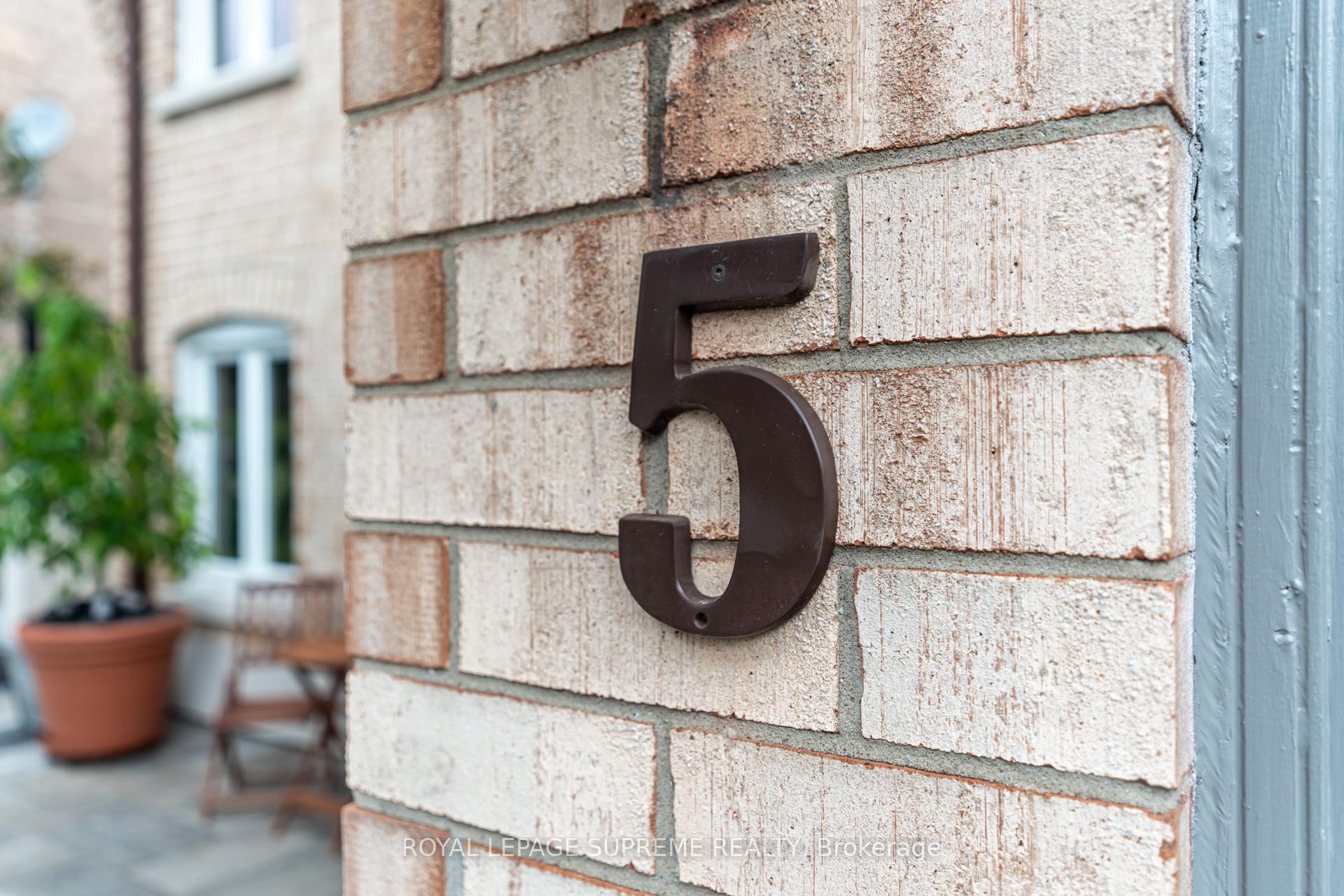 5 Hacienda Court Unit 2