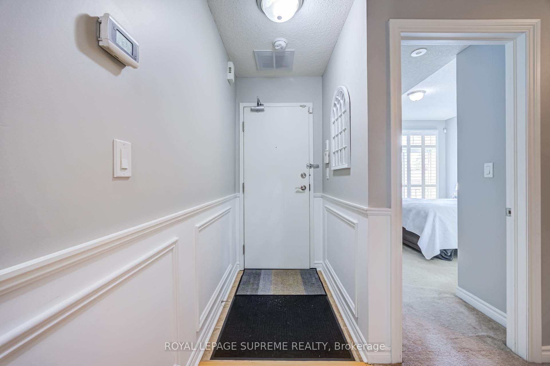 1949 Lawrence Avenue W 15