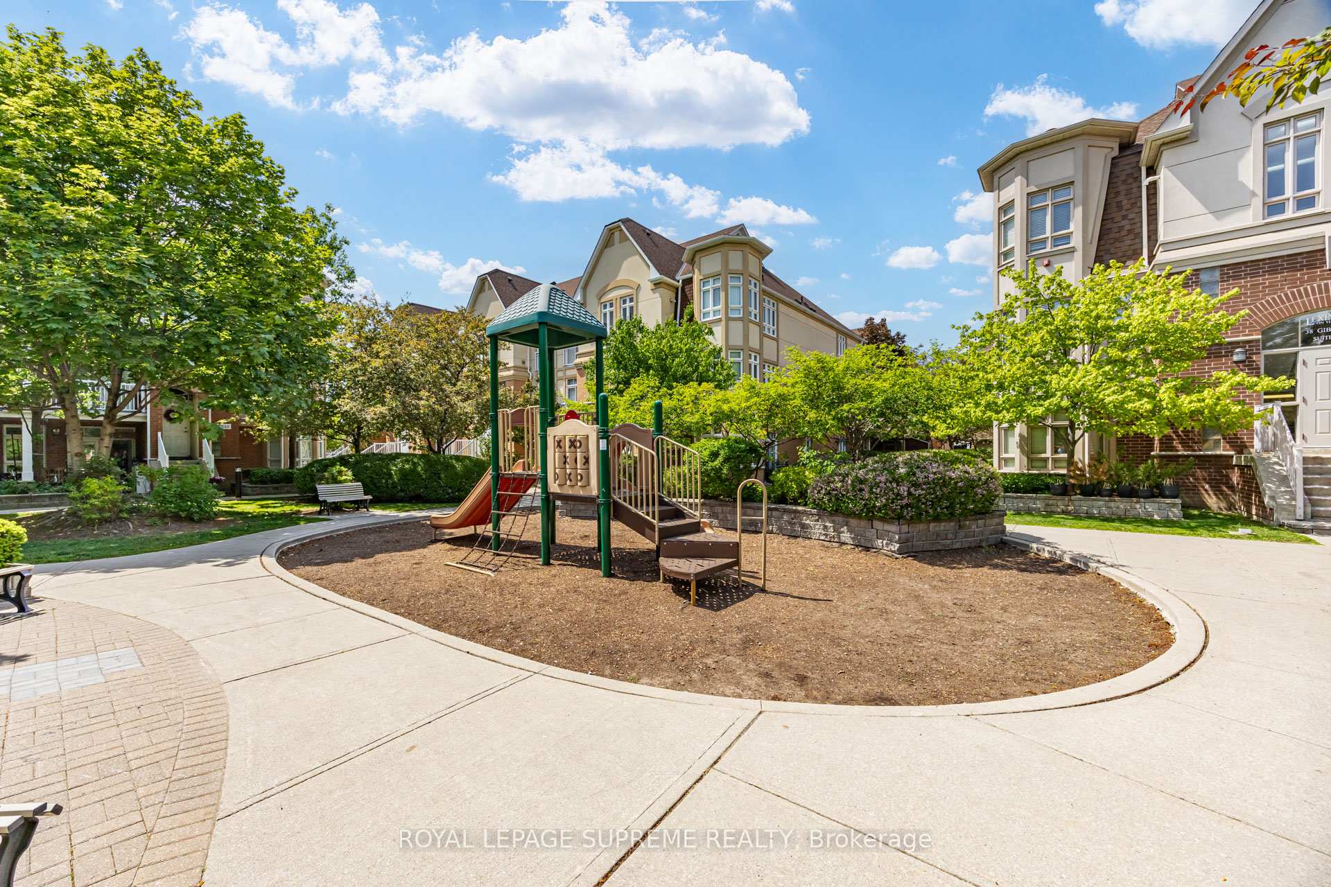 1949 Lawrence Avenue W 15