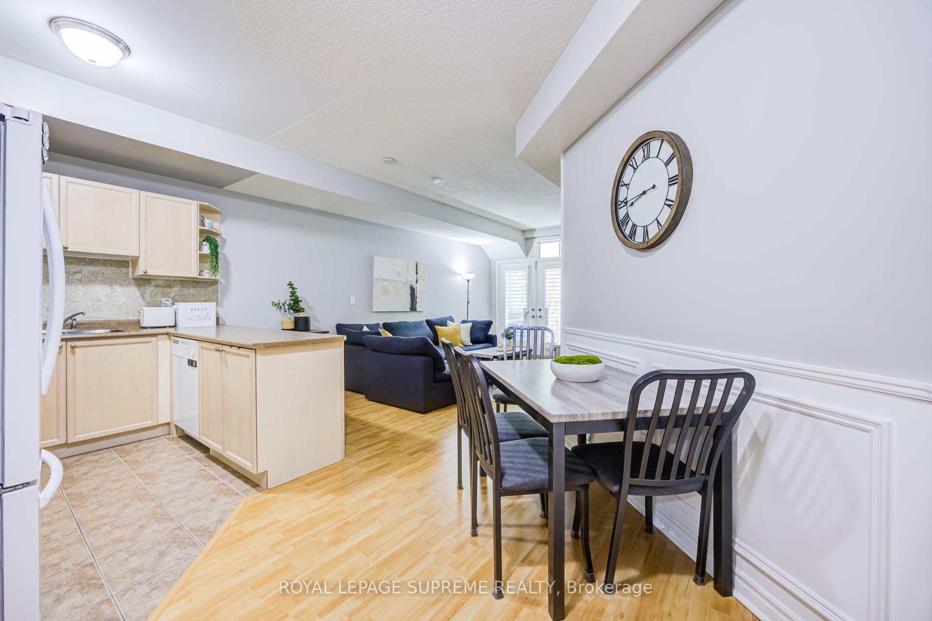1949 Lawrence Avenue W 15