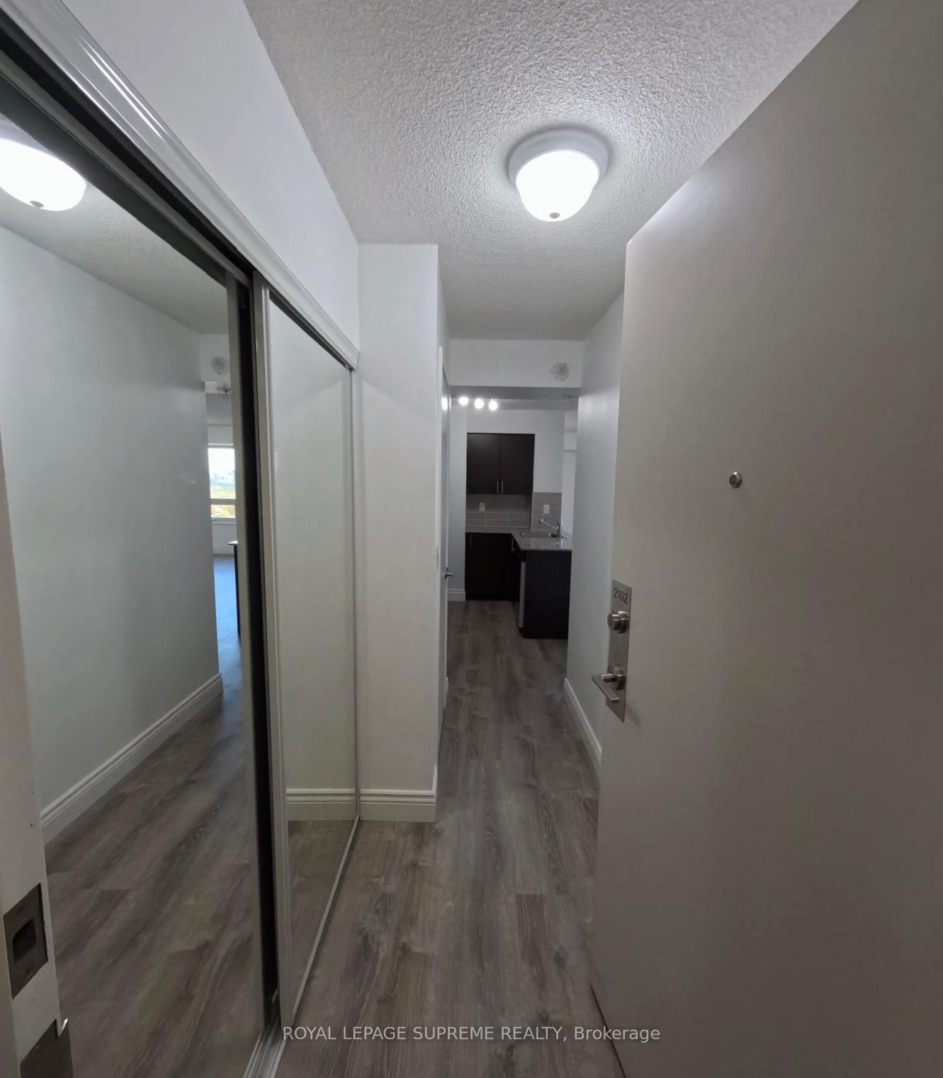 1420 Dupont Street 2102