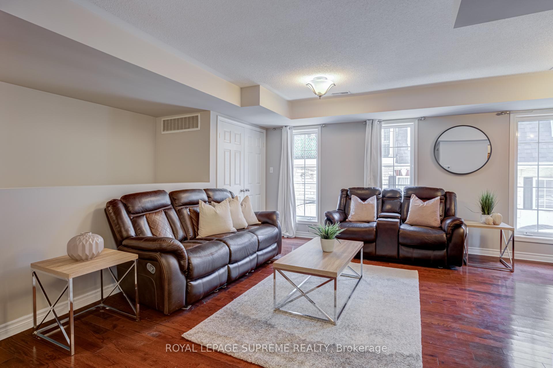 64 Sidney Belsey Crescent 307