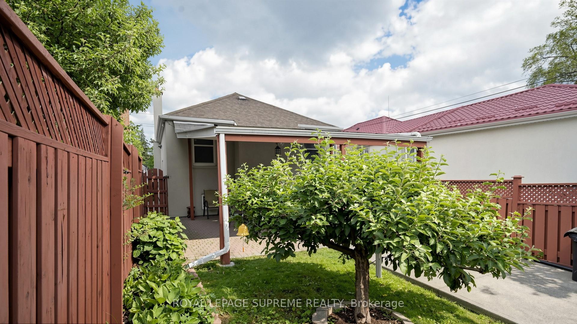 610 Mcroberts Avenue