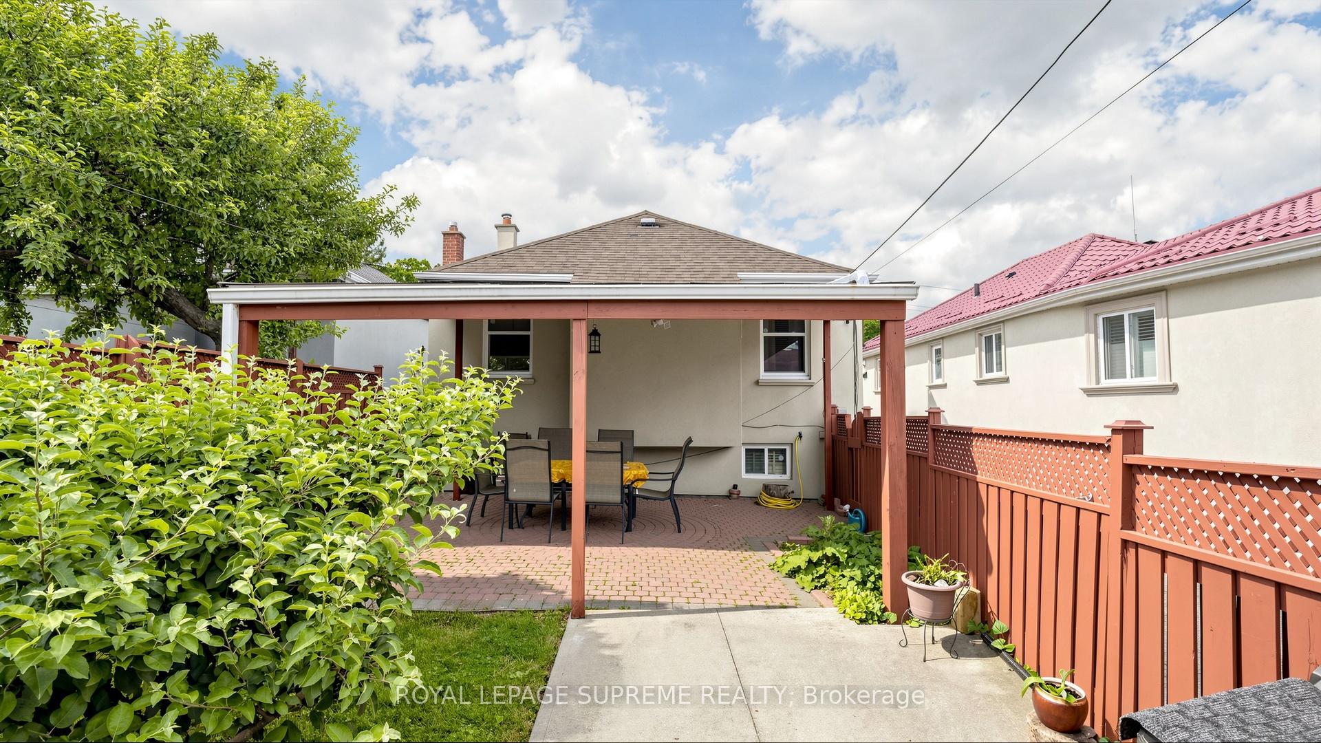 610 Mcroberts Avenue