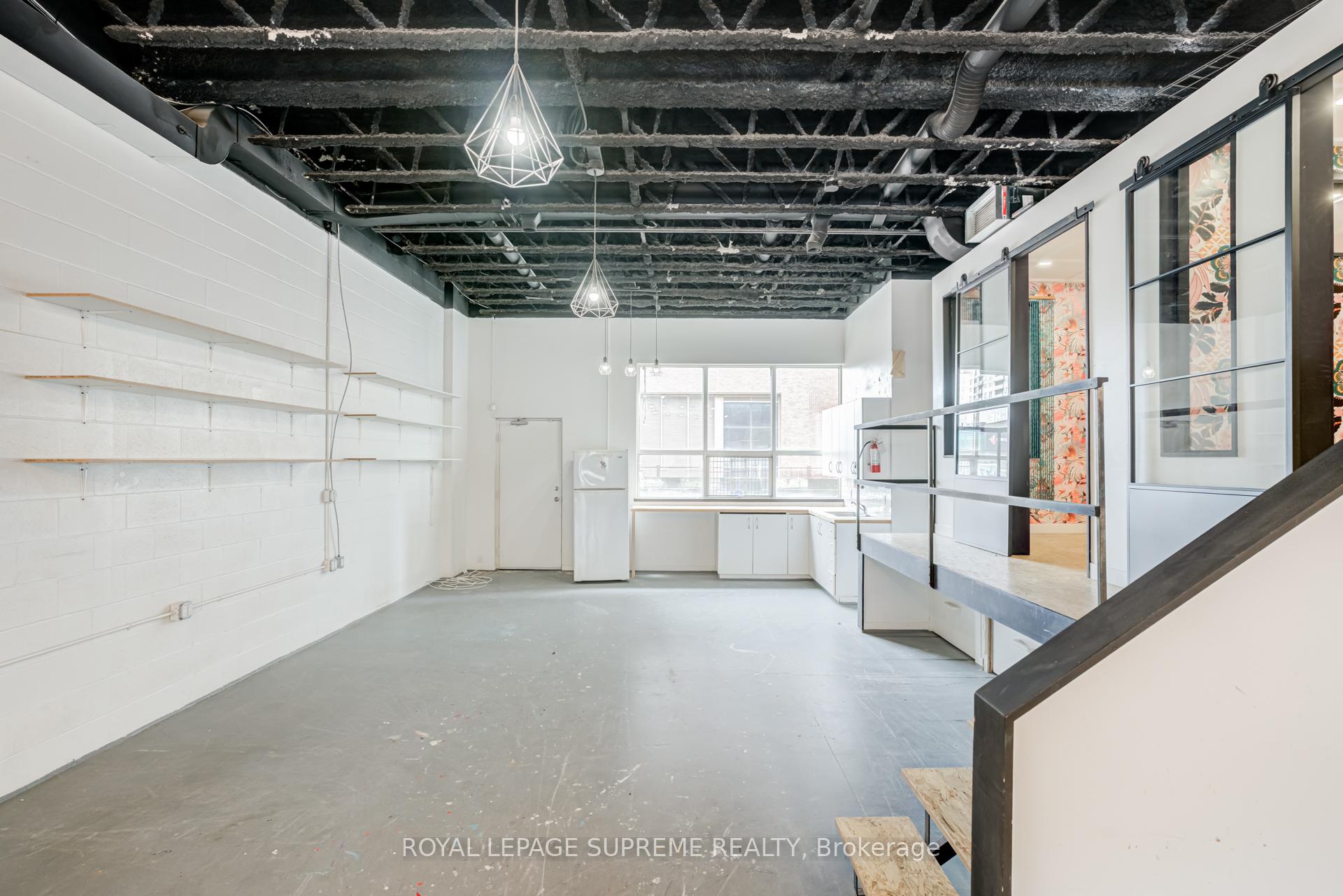 1444 Dupont Street 6