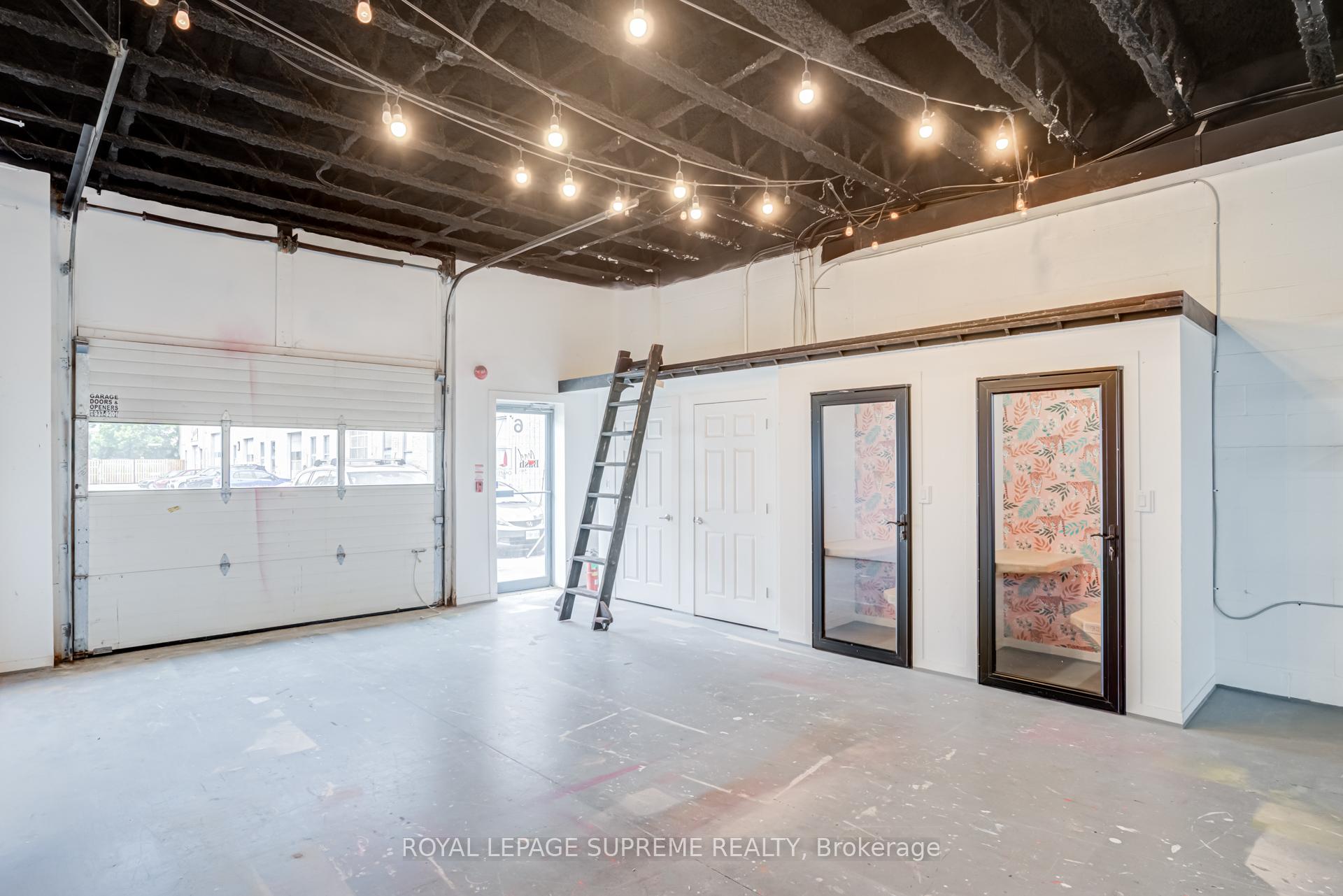 1444 Dupont Street 6
