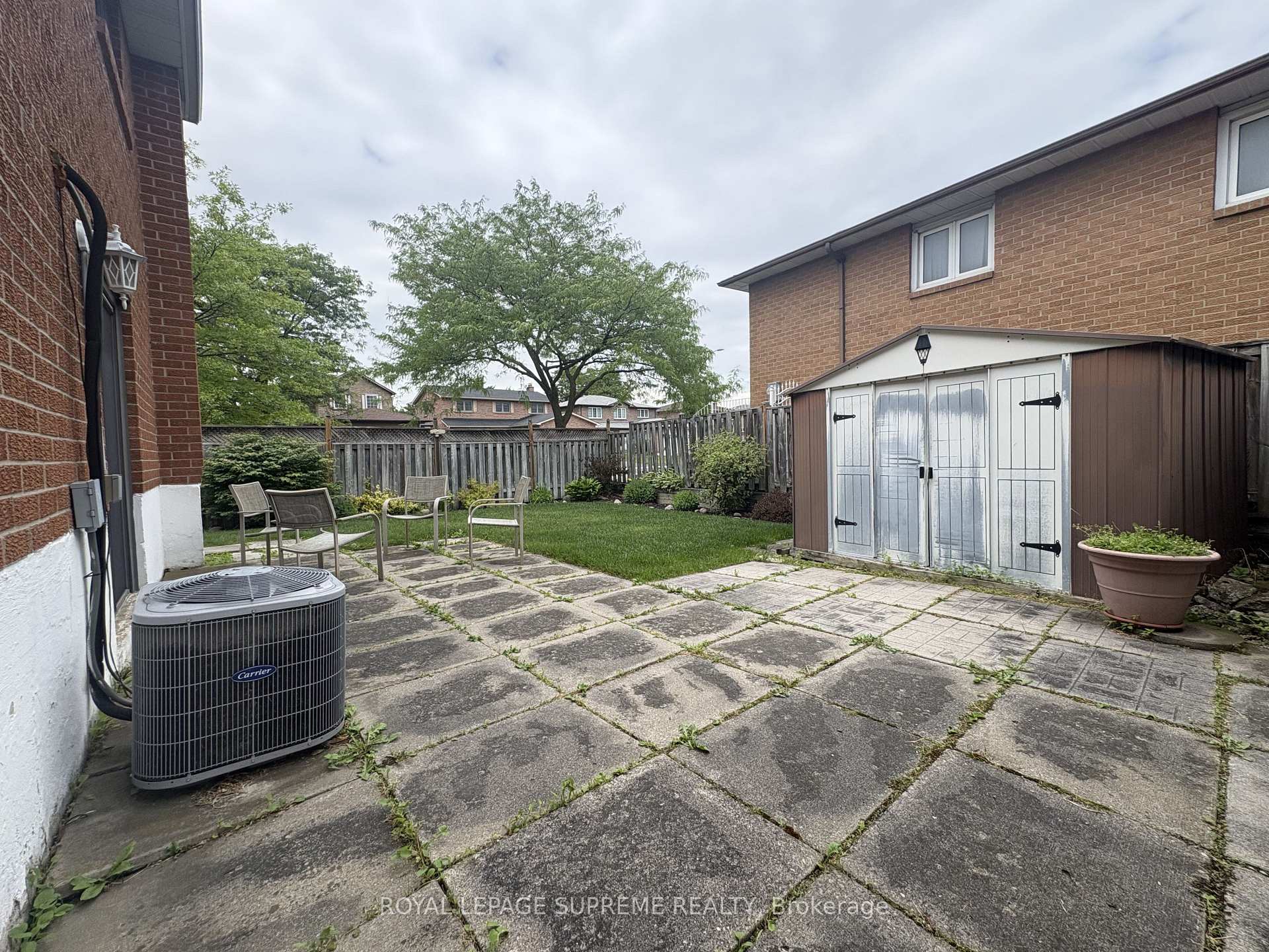 966 Lovingston Crescent