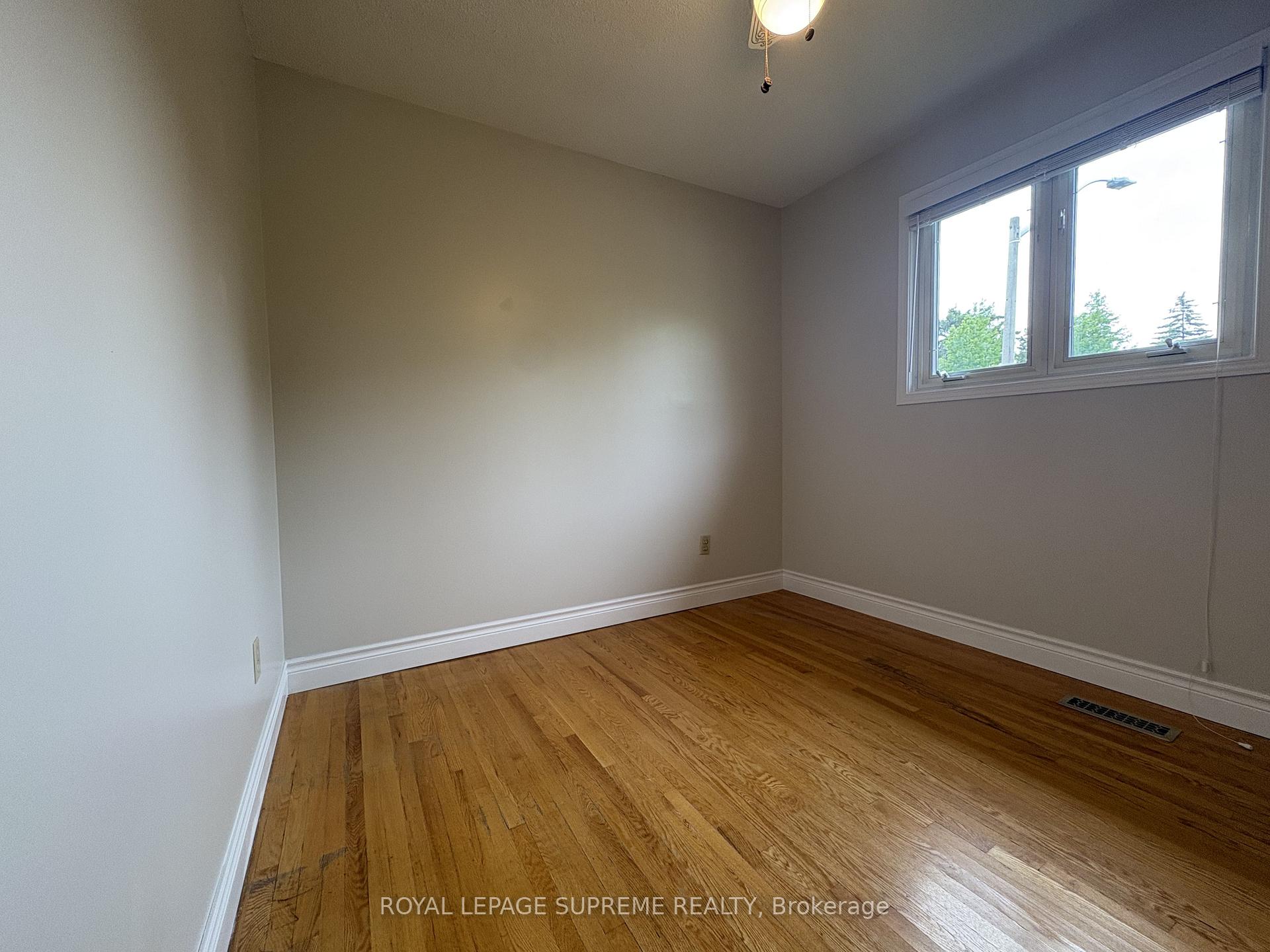 966 Lovingston Crescent