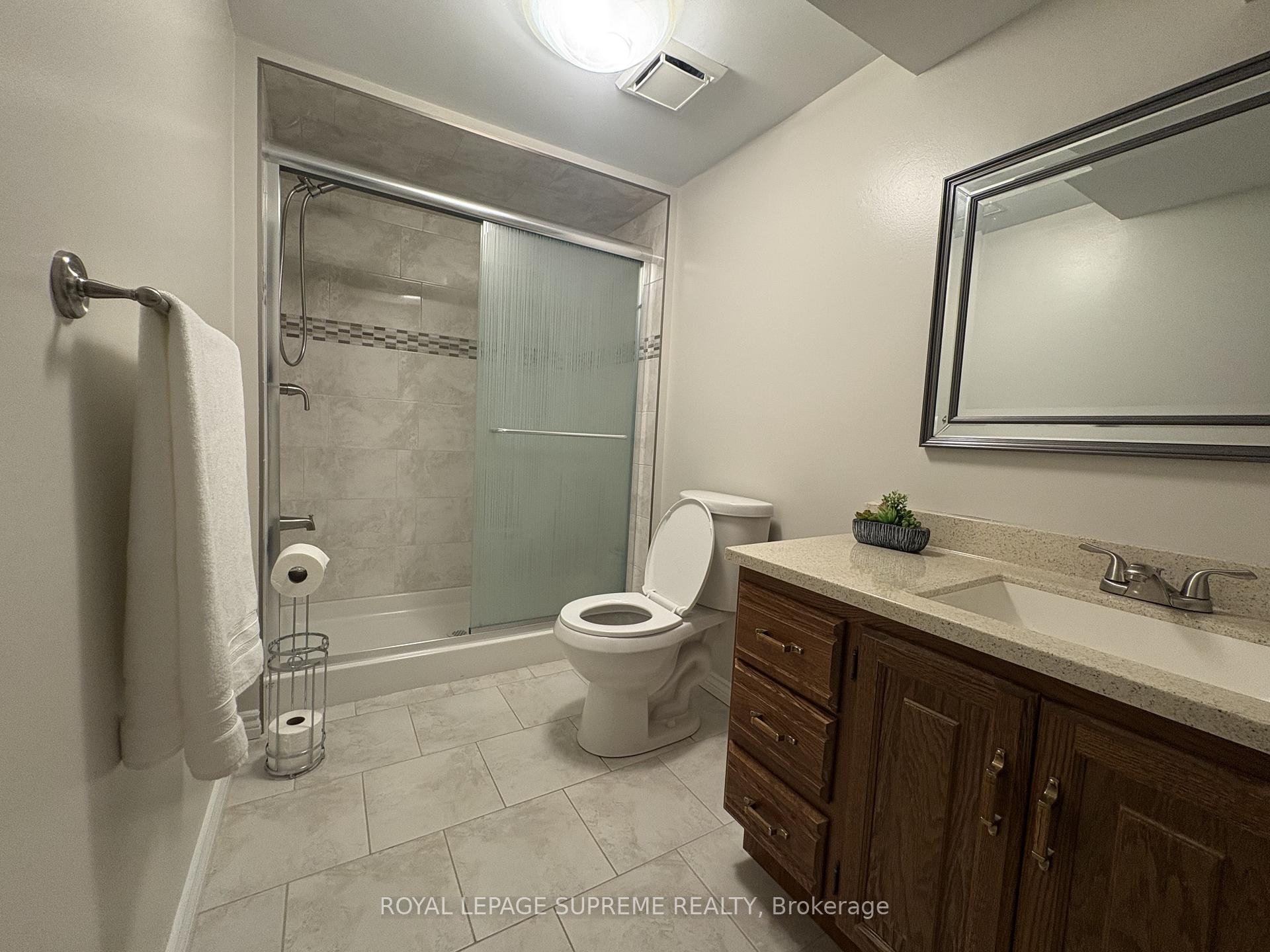 966 Lovingston Crescent