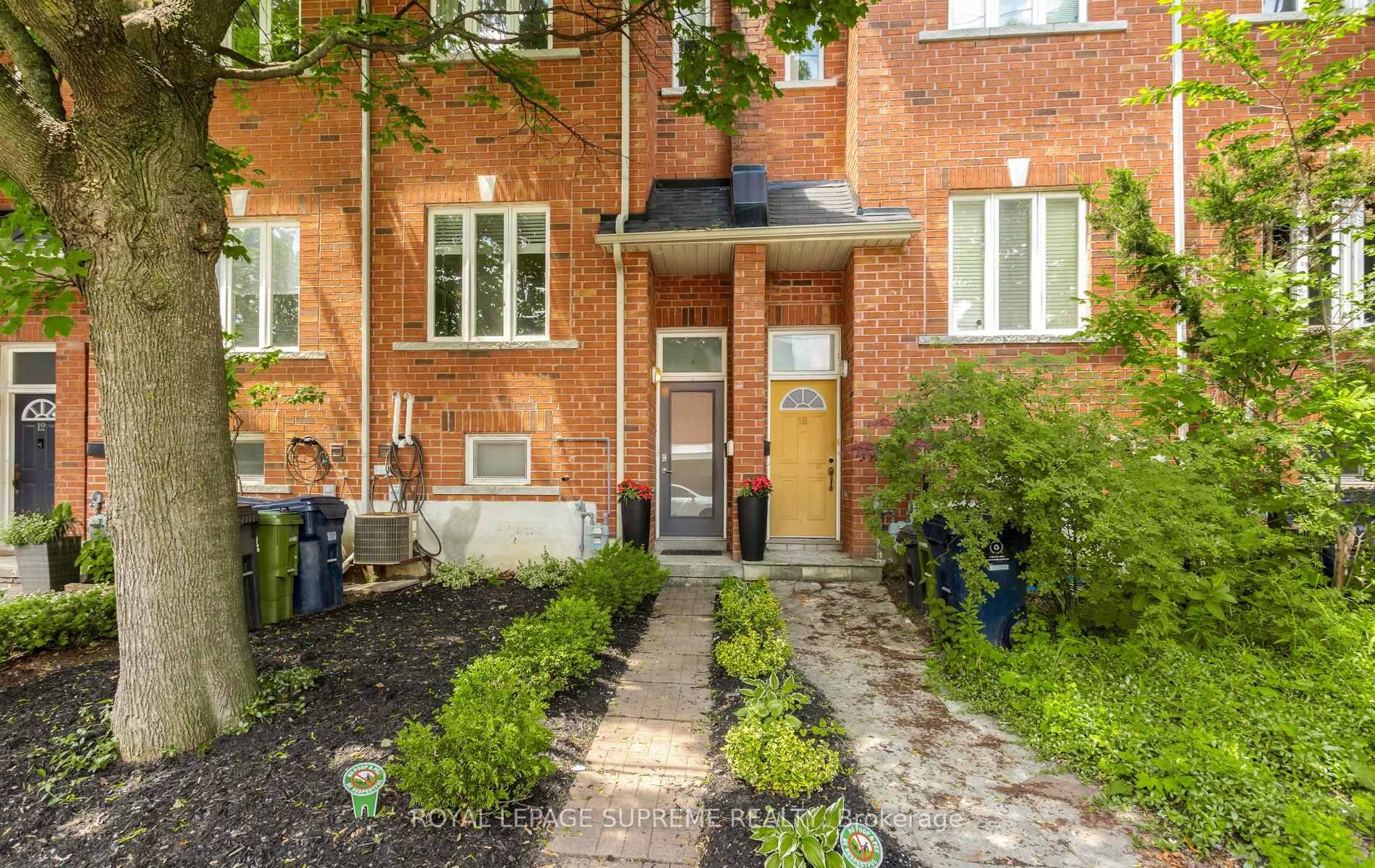16 Lightbourn Avenue