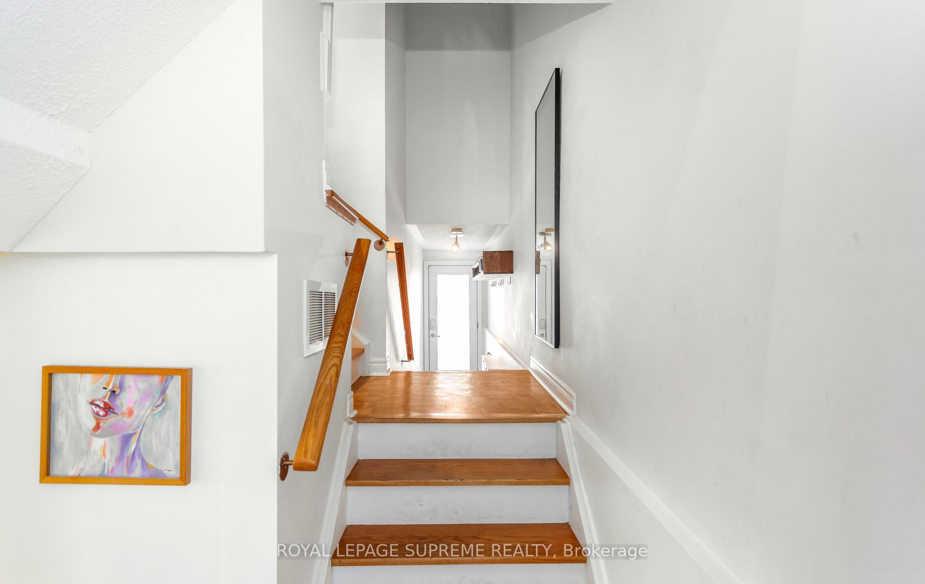 16 Lightbourn Avenue